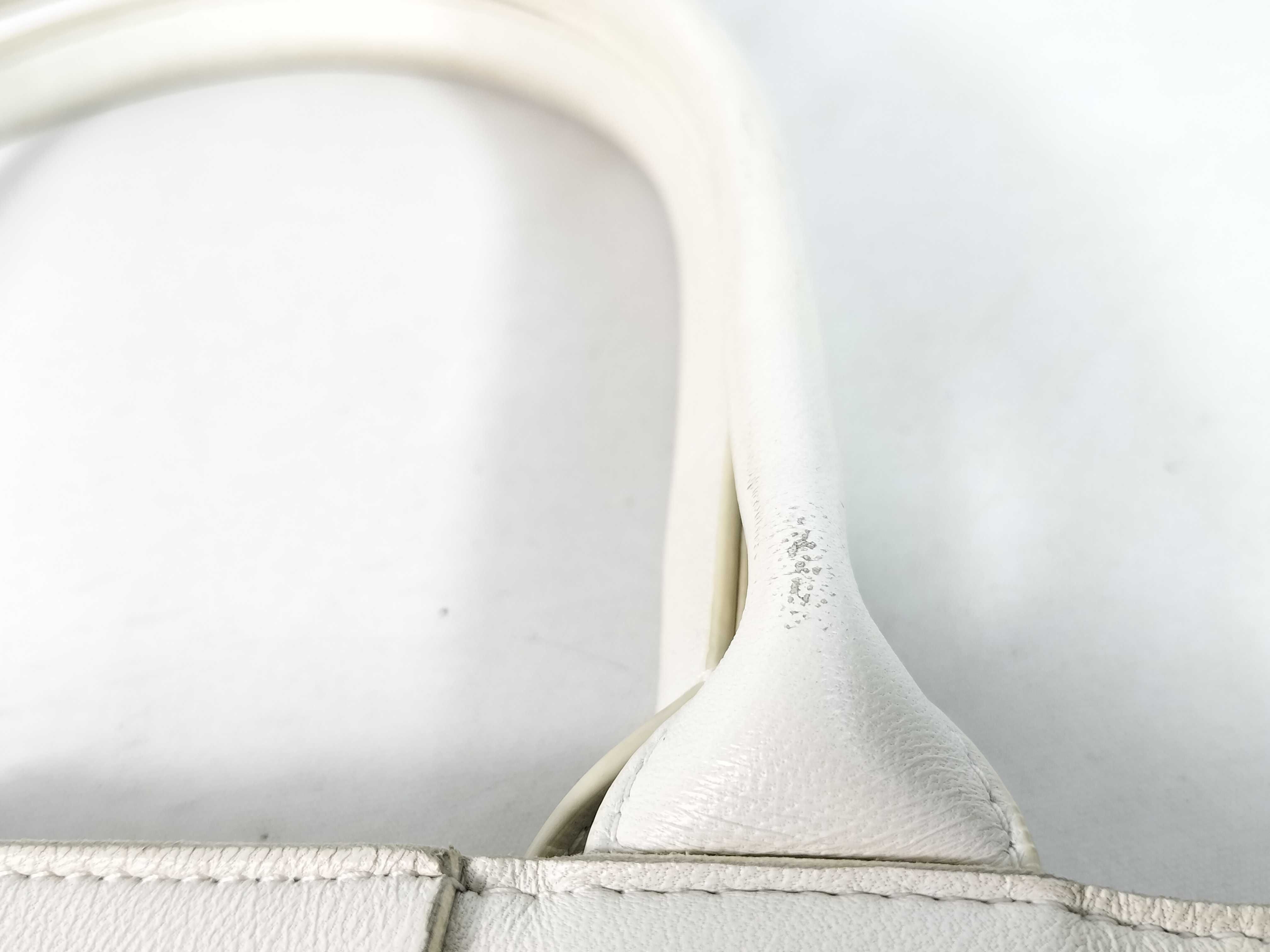 Intrecciato Bottega Veneta Maxi Intrecciato The Arco Leather Tote Bag White Pen Marks Tote Bag — view 9
