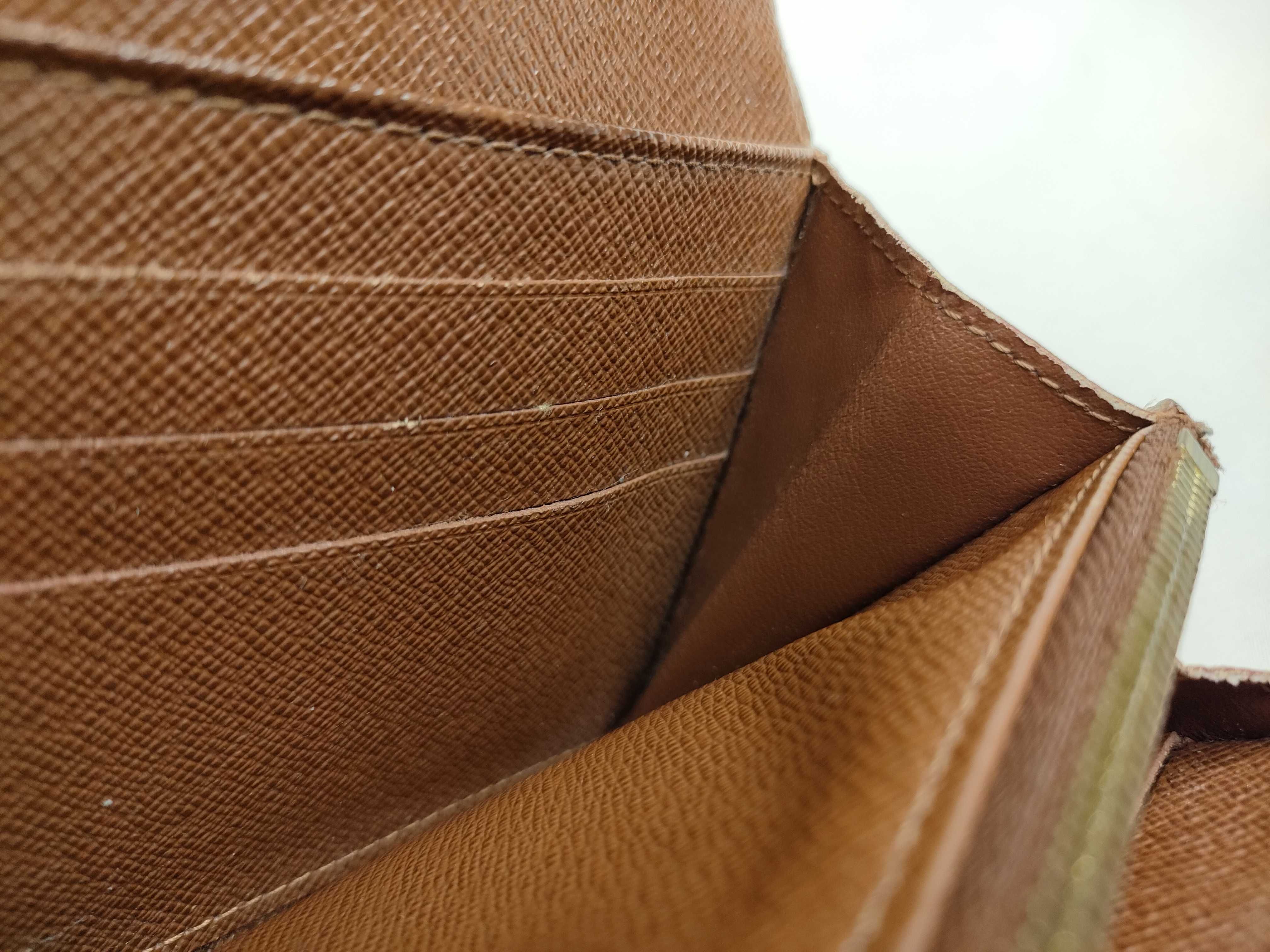 Monogram Louis Vuitton Monogram Portefeuille Sarah Wallet — view 9