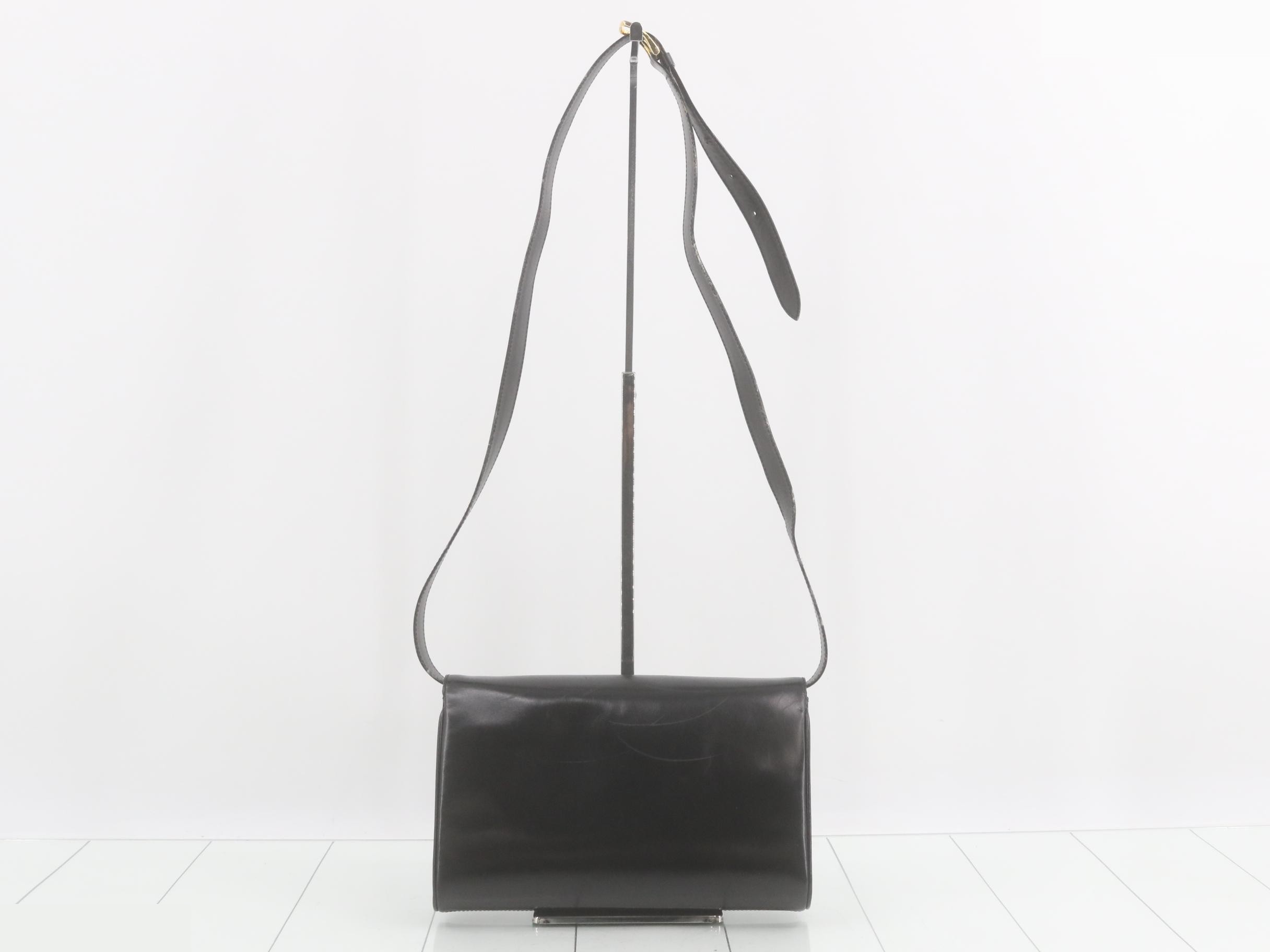 Leather shoulder bag — view 2