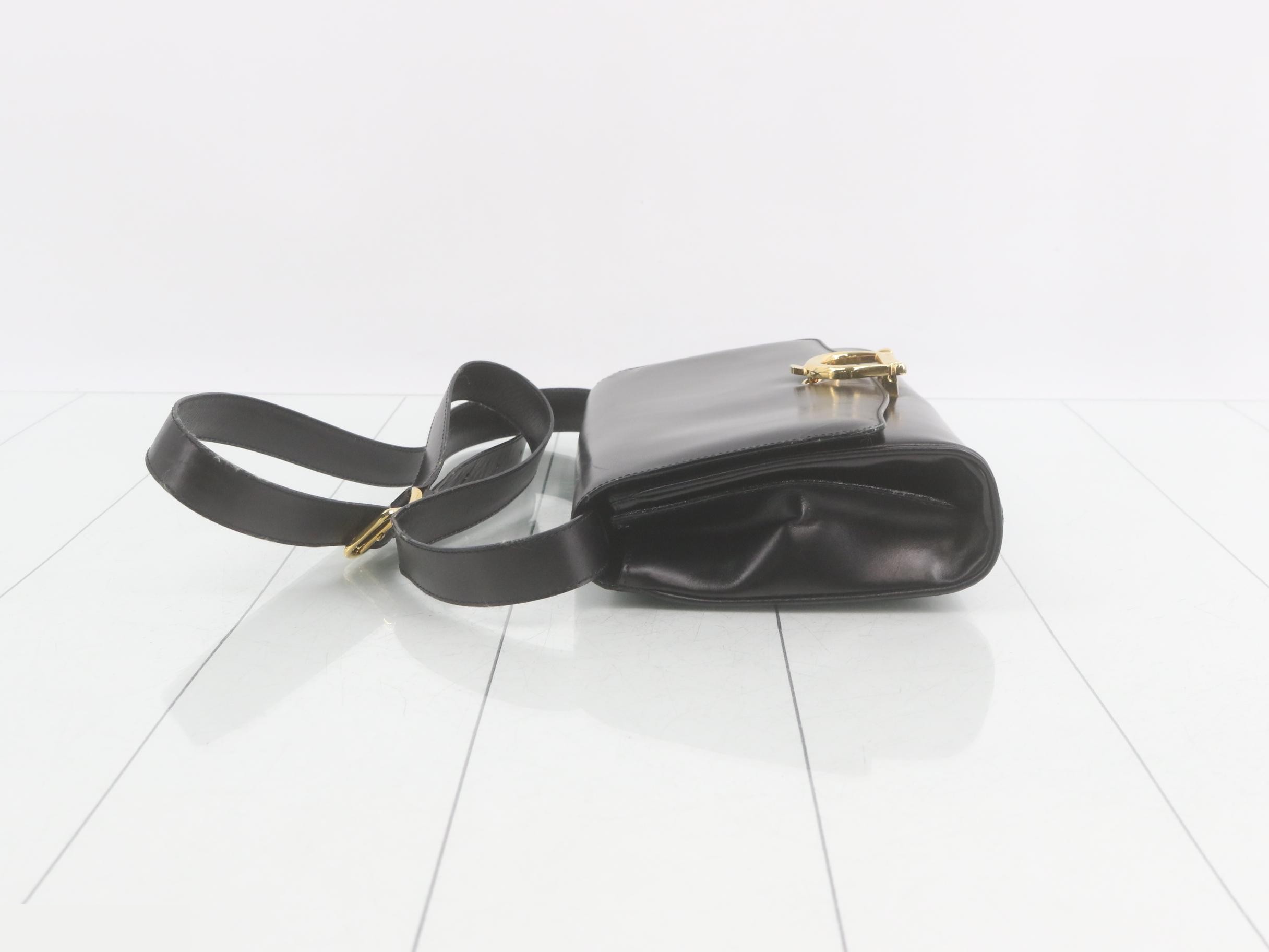 Leather shoulder bag — view 4