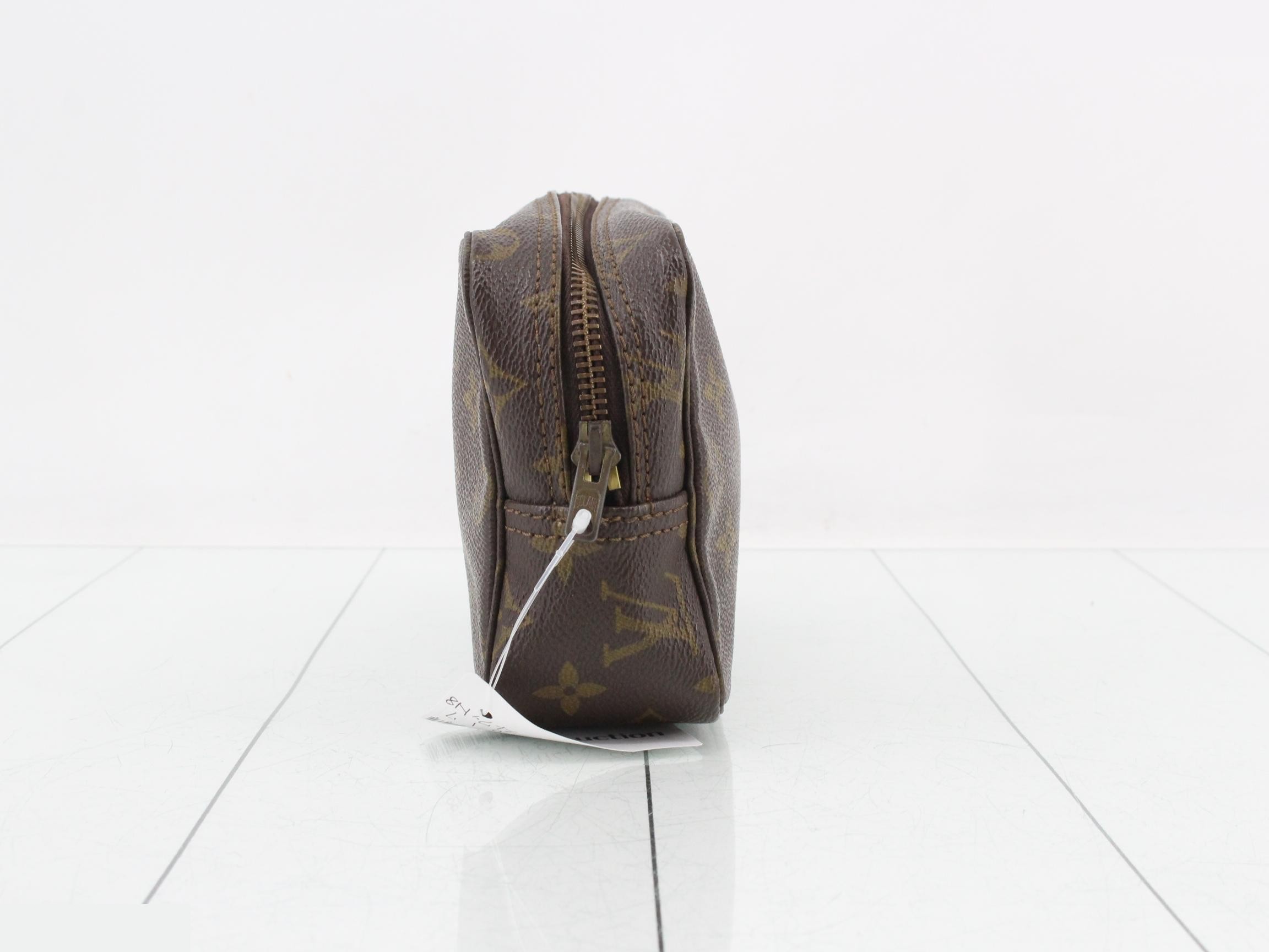 Monogram Trousseau Toilette 18 Pouch 822 — view 4