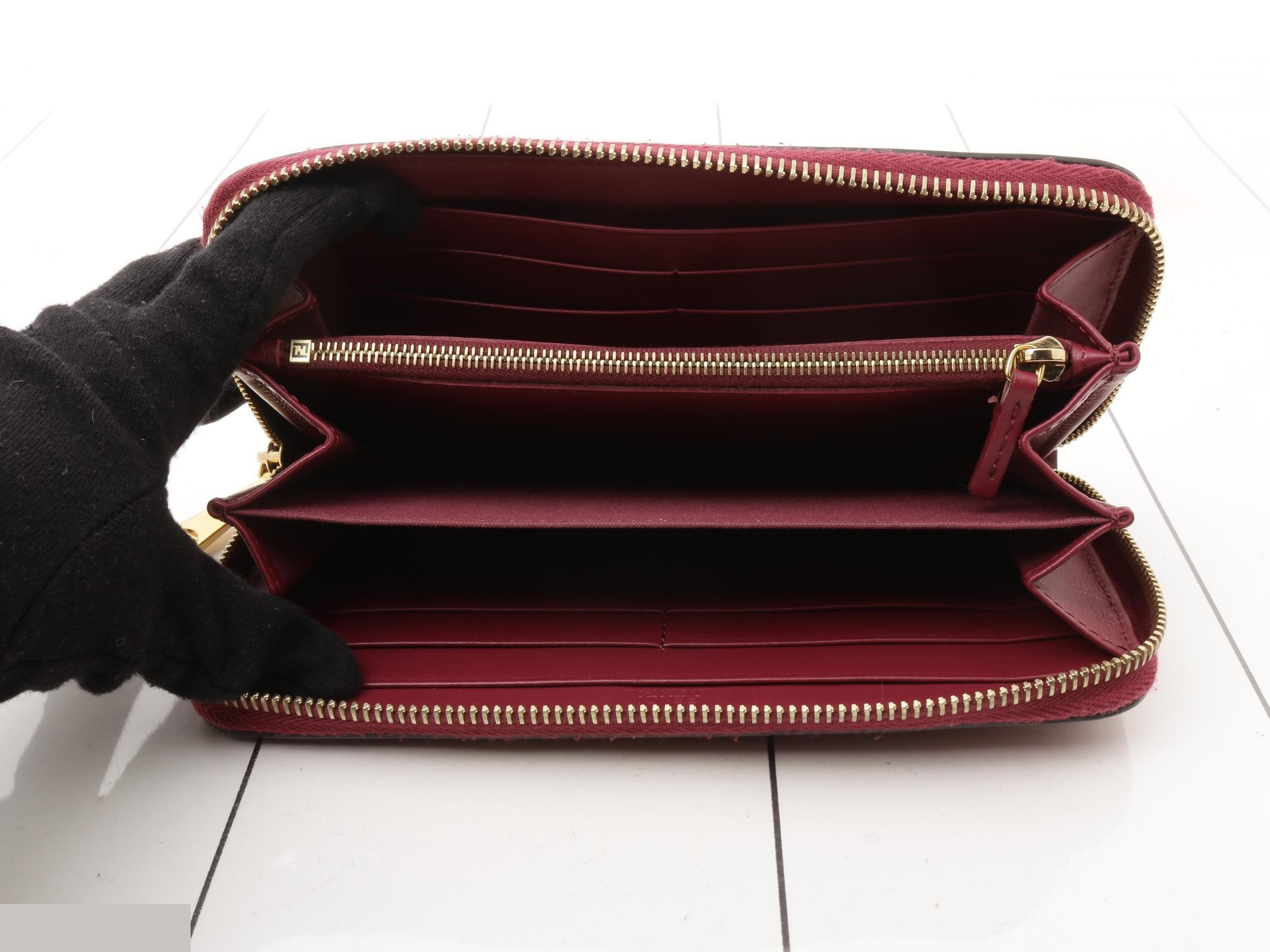 F's Leather Round Zipper Long Wallet — view 4