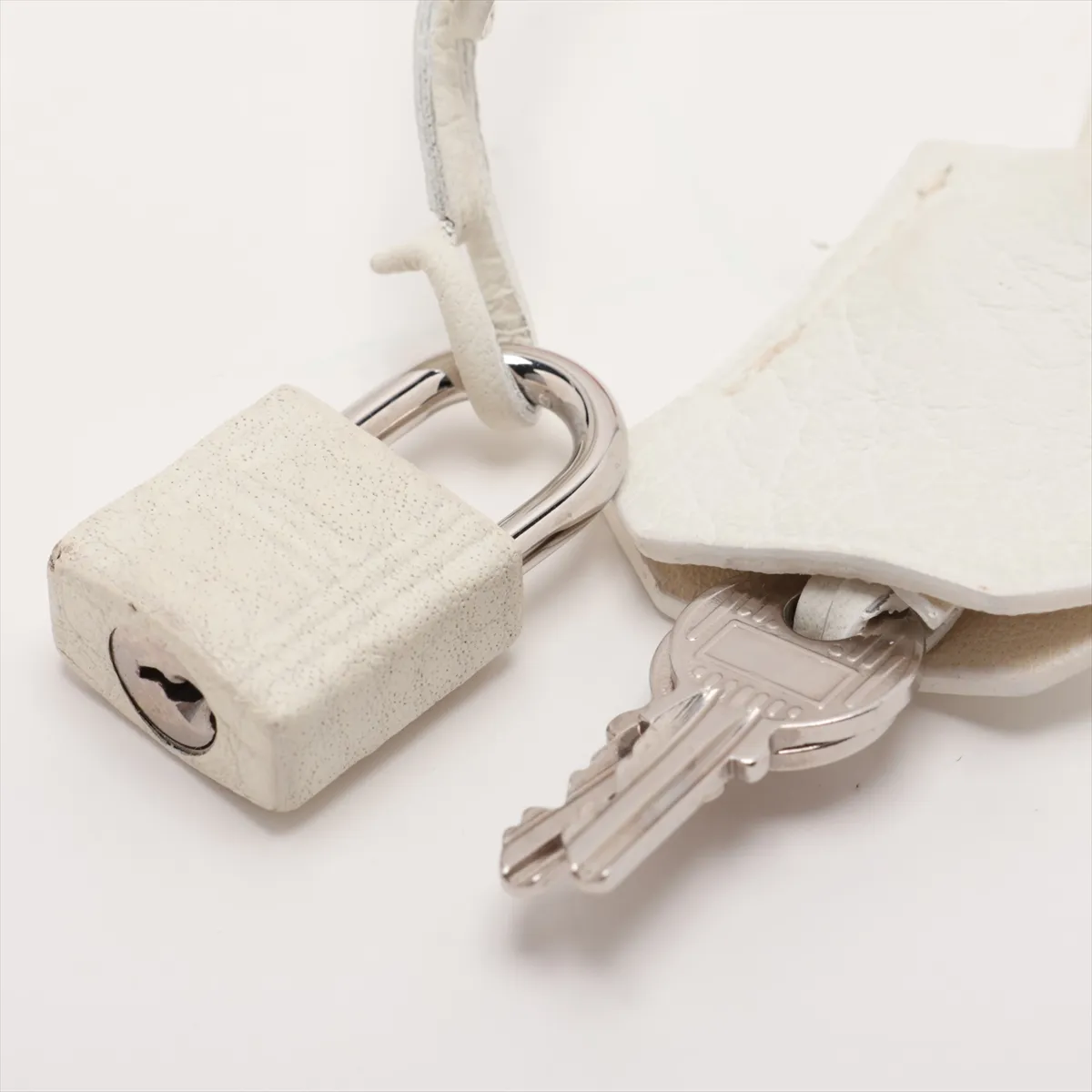 [Individually packaged] Hermes Kelly 35 Retournée Taurillon Clemence White Silver Hardware I: 2005 — view 11