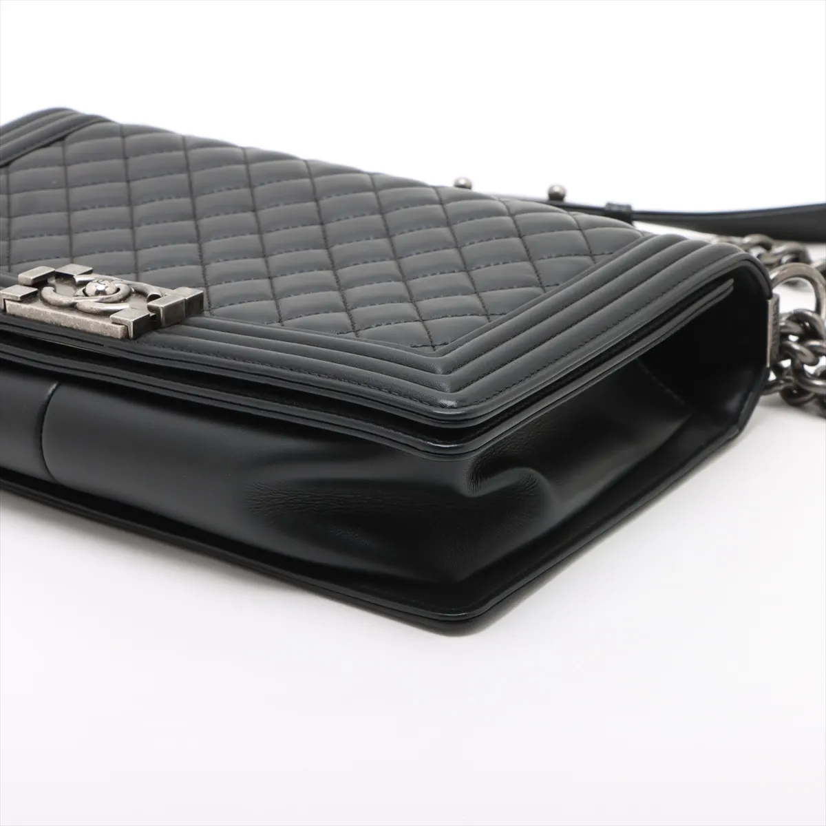 Boy Chanel 28 Large Lambskin Chain Shoulder Bag Black Gunmetal Hardware 20376286 20th Series A92193 — view 3