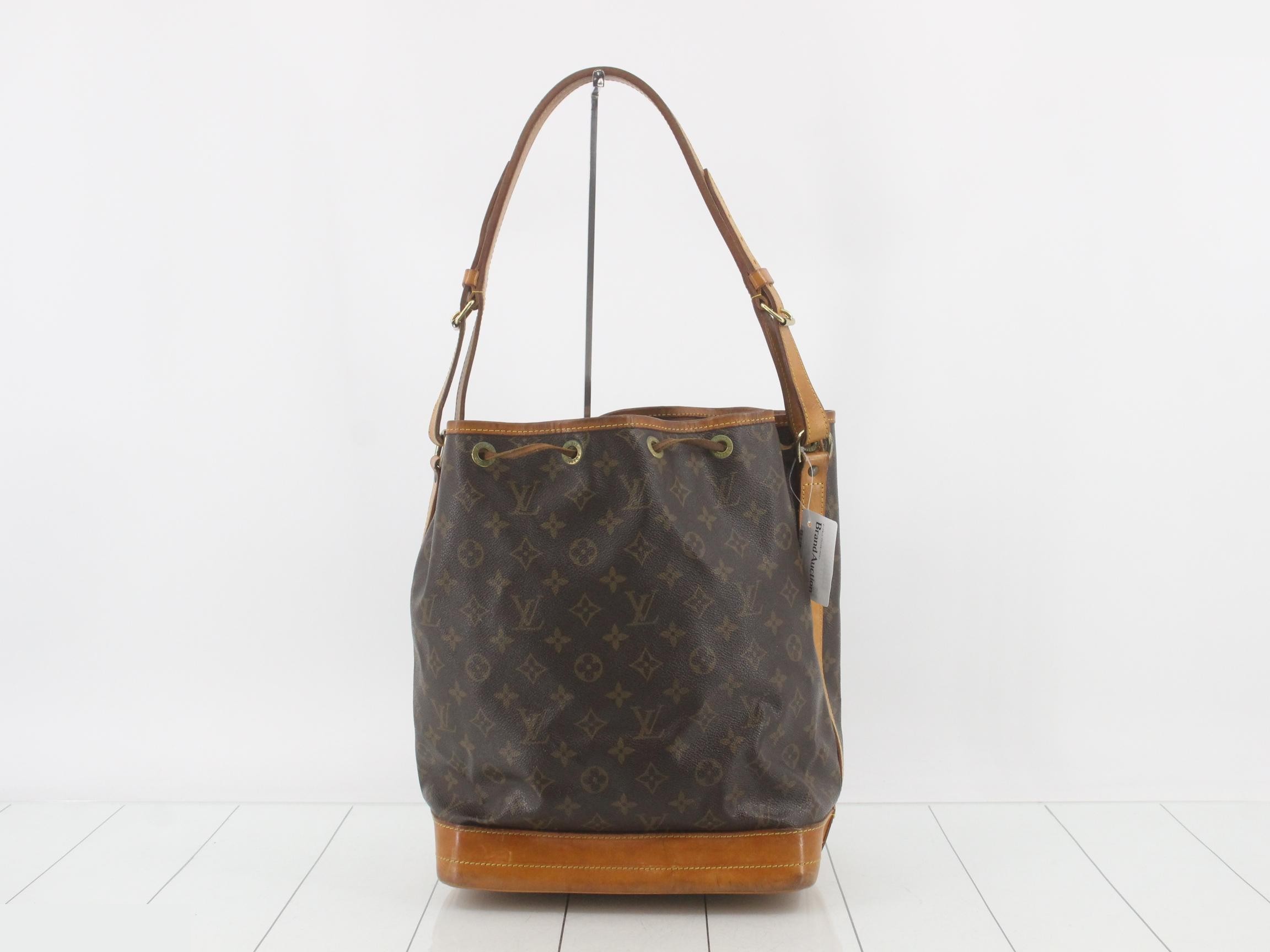 Monogram Noé — view 2