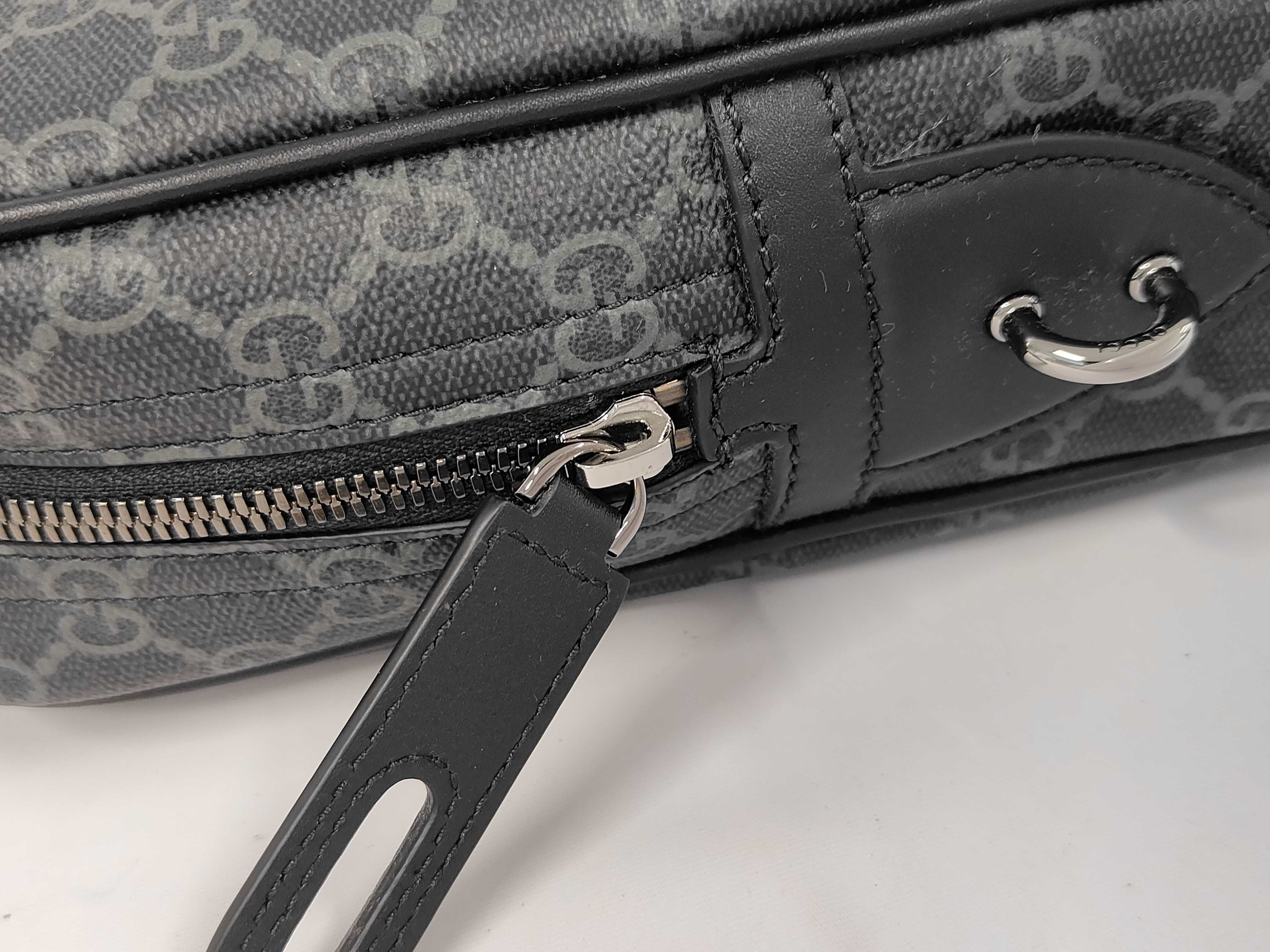 Unused Briefcase GG Supreme with Strap Bag — view 7