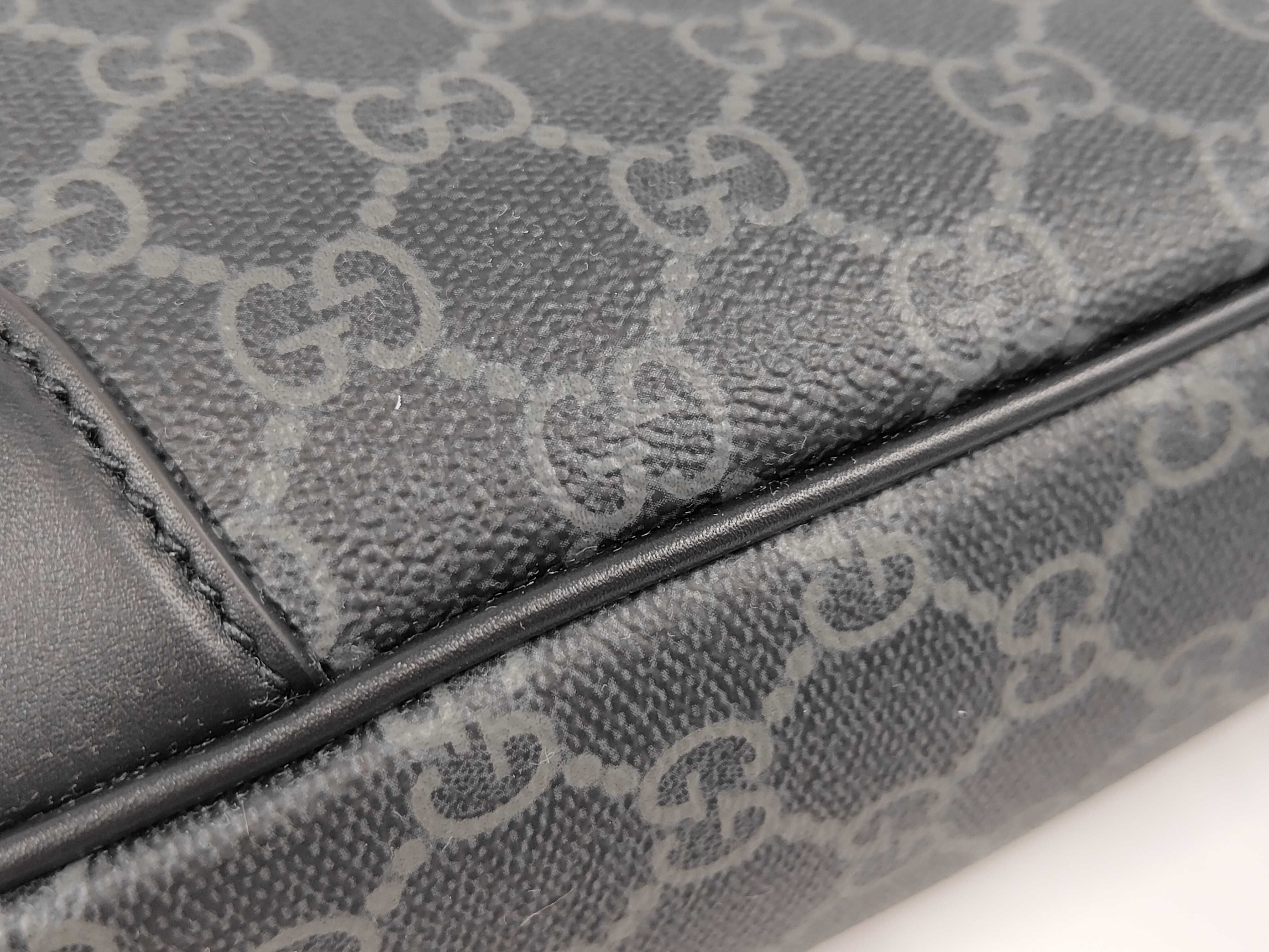Unused Briefcase GG Supreme with Strap Bag — view 10