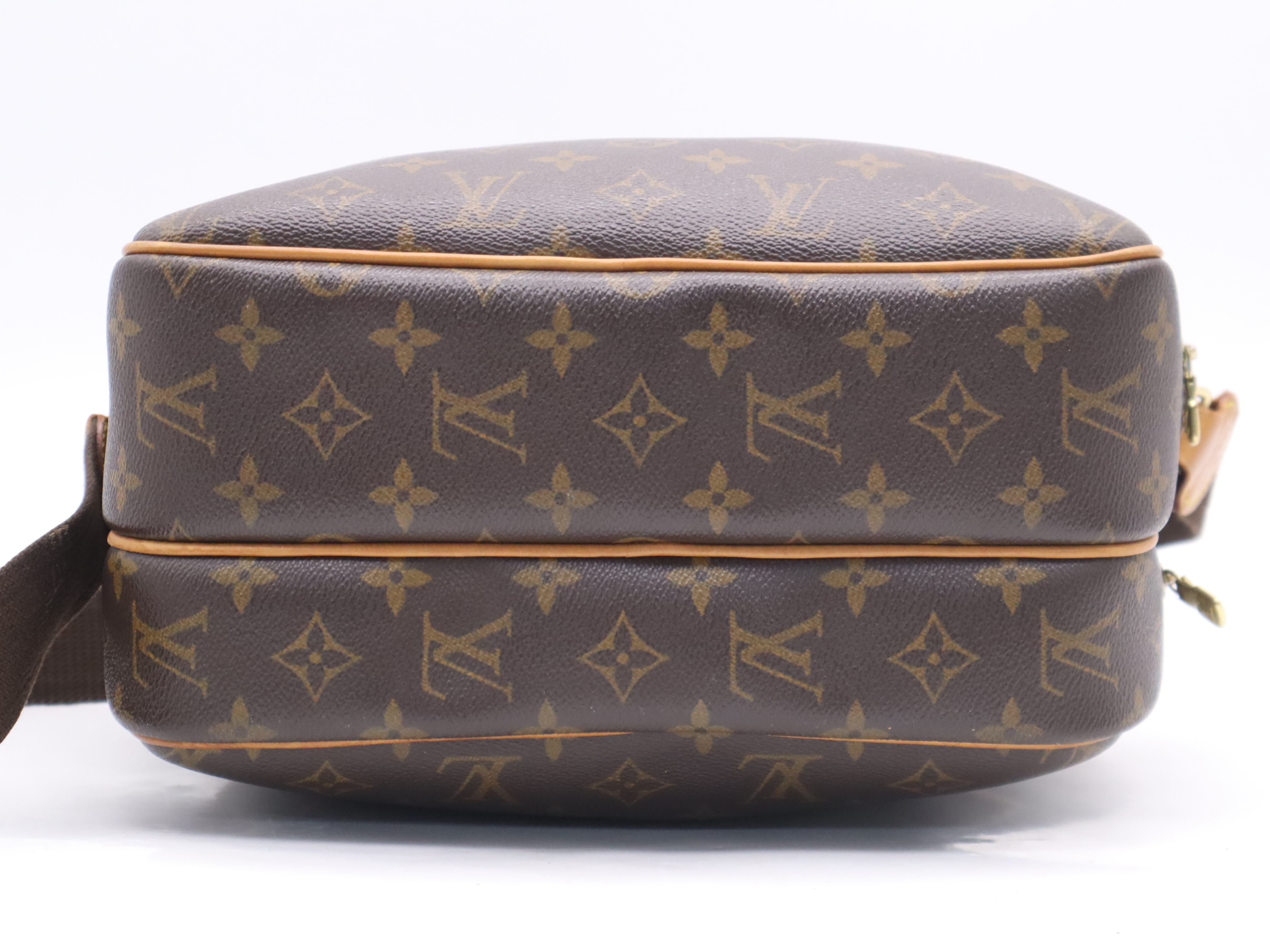 M45254 Monogram Reporter PM Shoulder Bag — view 4
