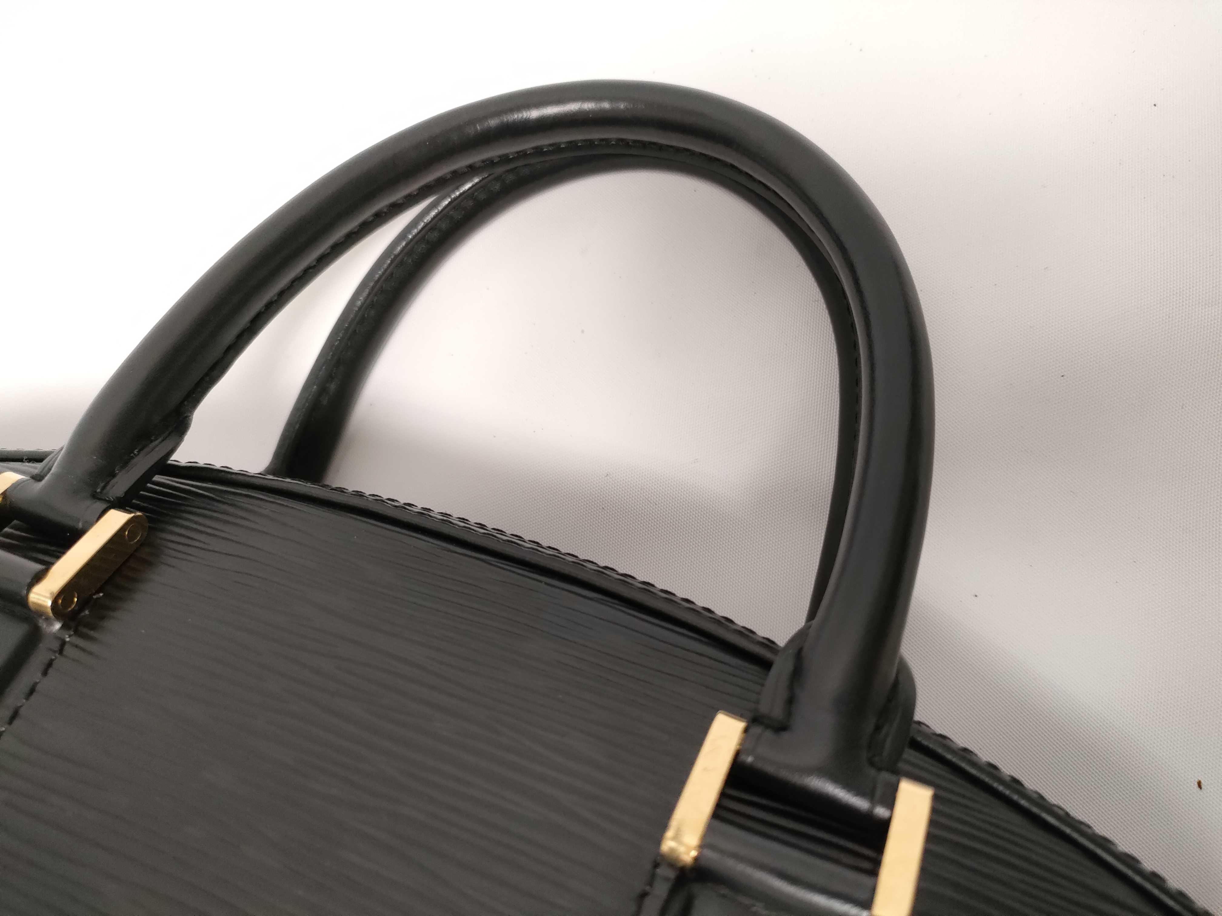 Epi Leather Jasmine M52782 TH0908 Black Shoulder Bag — view 5