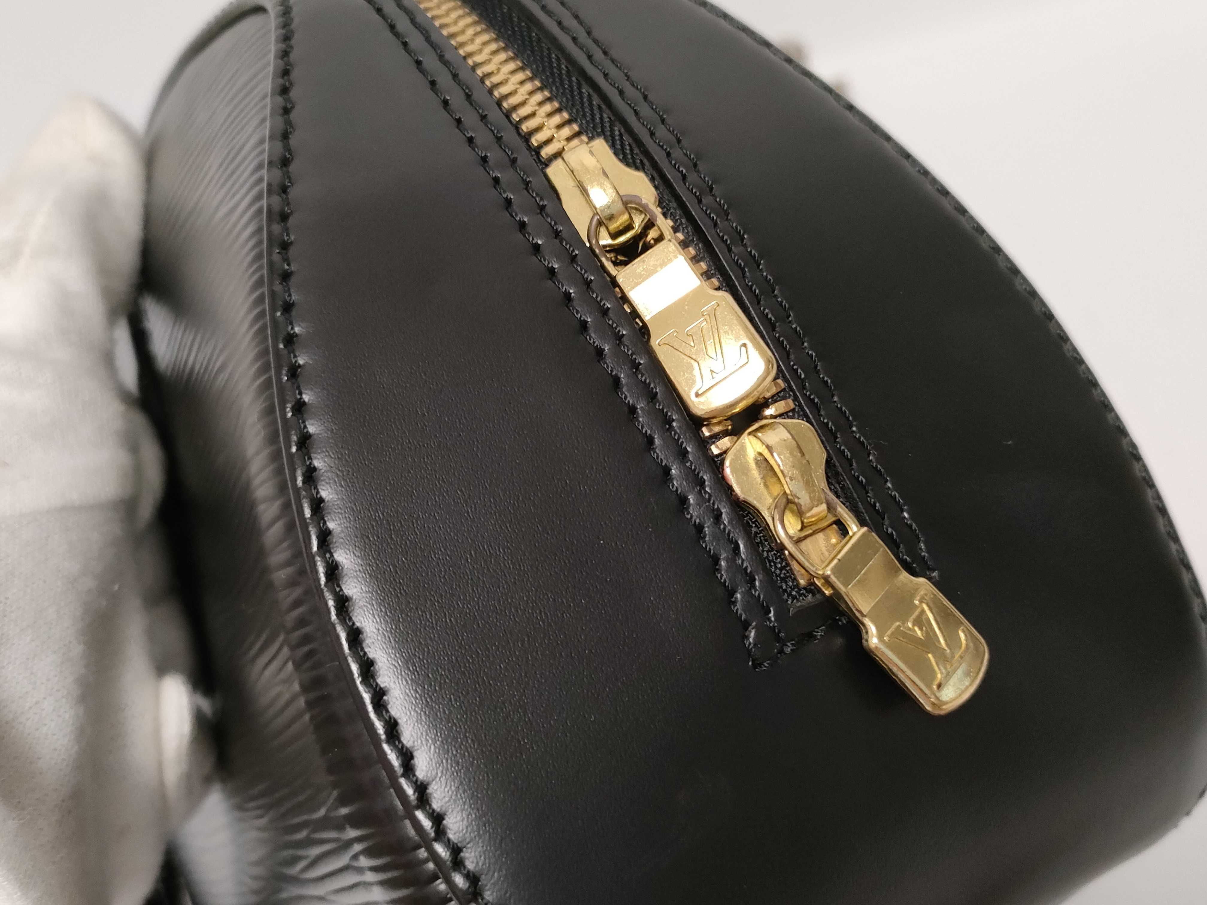 Epi Leather Jasmine M52782 TH0908 Black Shoulder Bag — view 7
