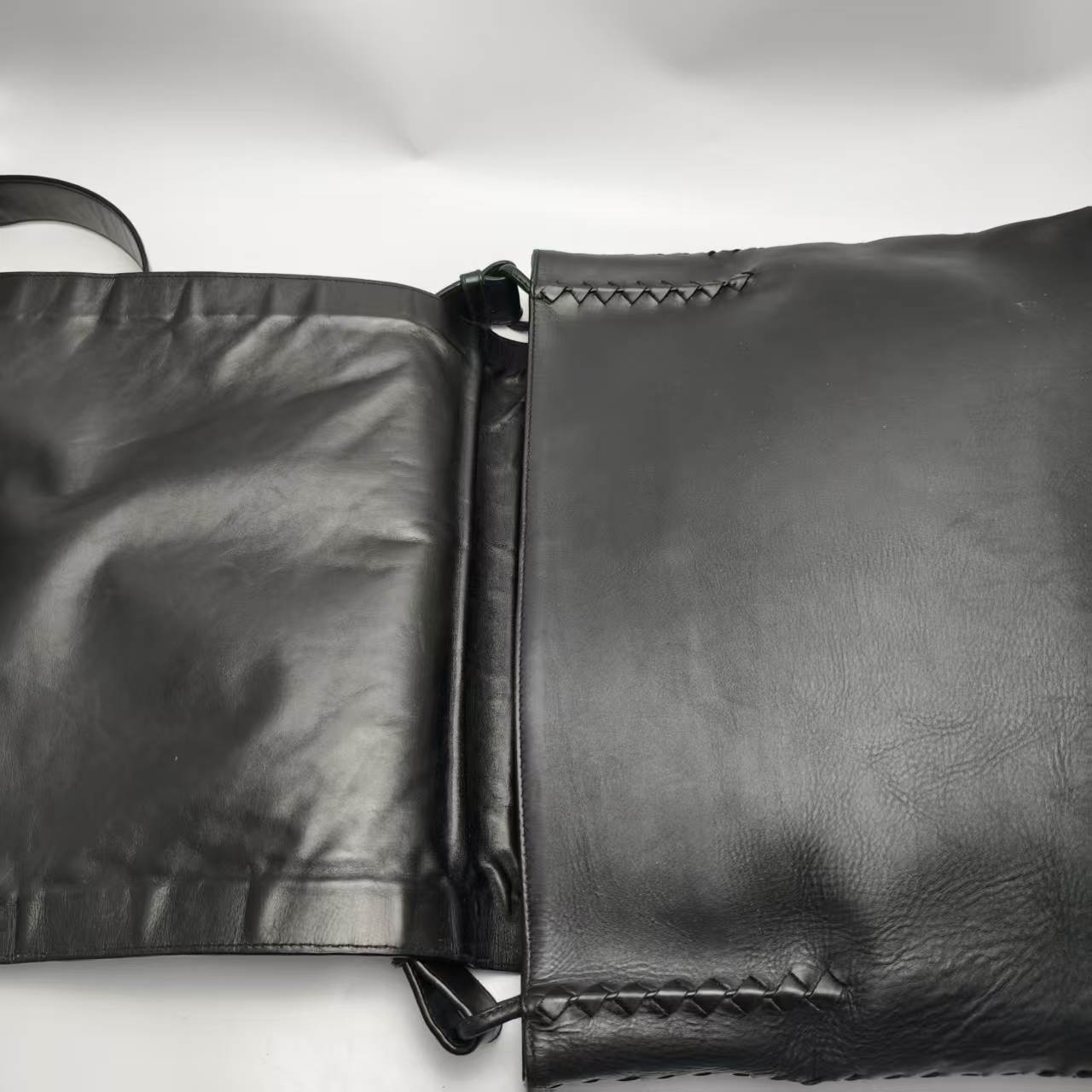 【*Shipped from: China*】BOTTEGA VENETA Leather Shoulder Bag — view 5