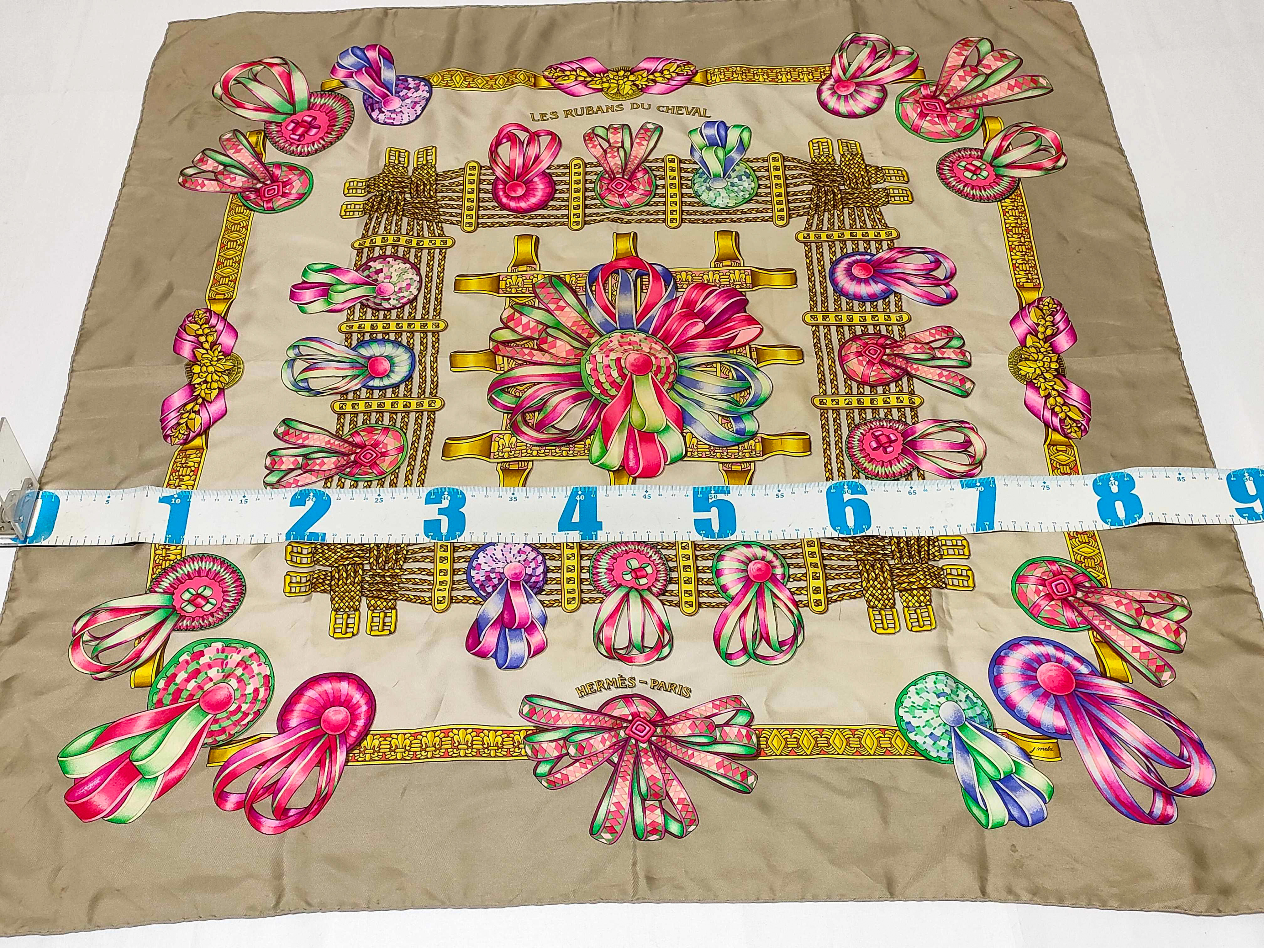 Carre 90 LES RUBANS DU CHEVAL (Horse Ribbon Decoration) Other Accessories — view 2