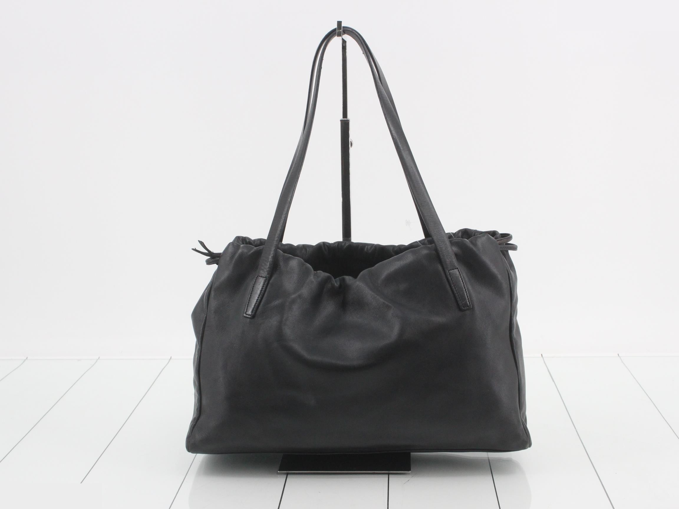 Other lines: Bags & Shoulder Bags - Anagram Leather - Black — view 2