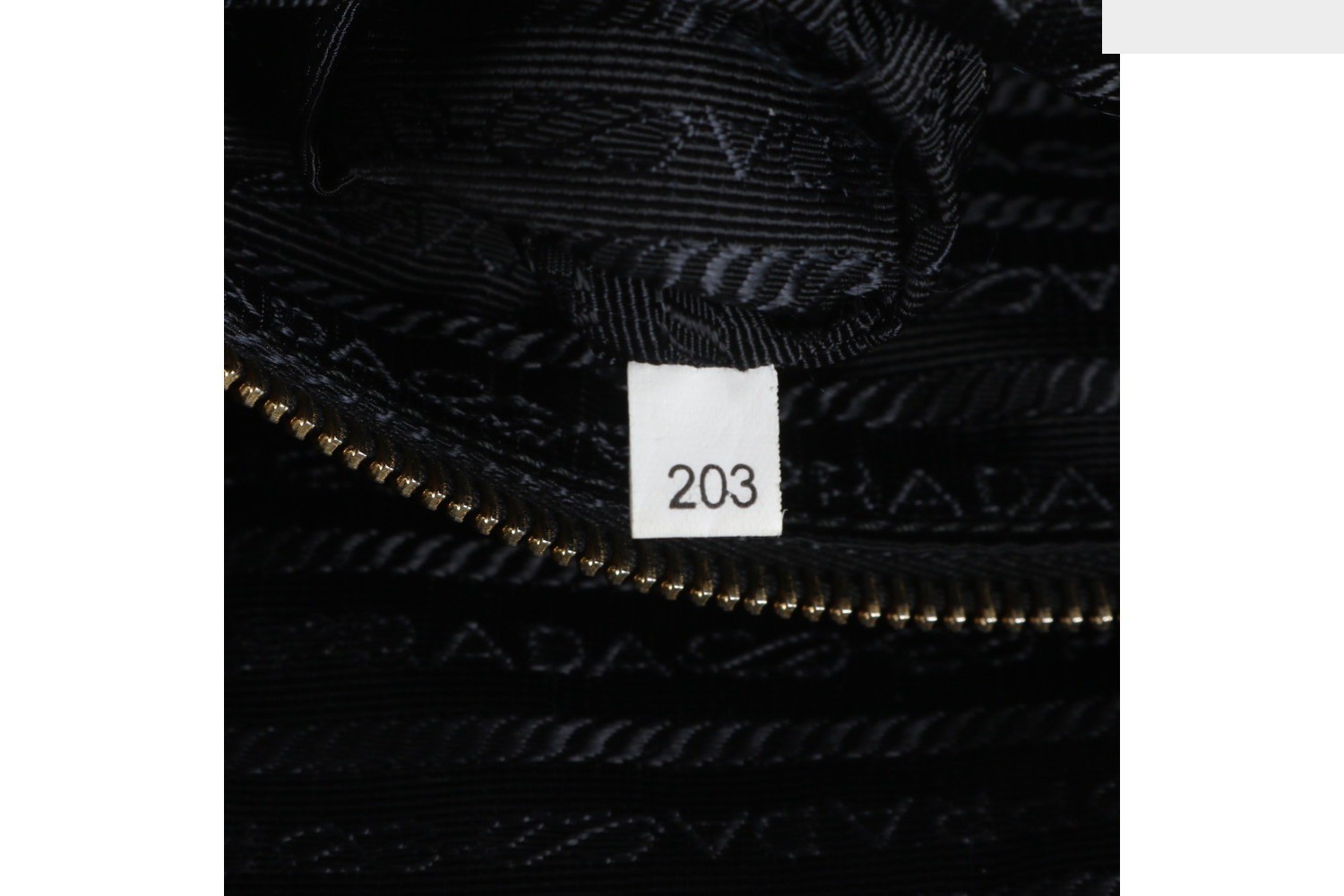 Guaranteed Authentic Tessuto Nylon 1BG158 Leather Tote Bag — view 9