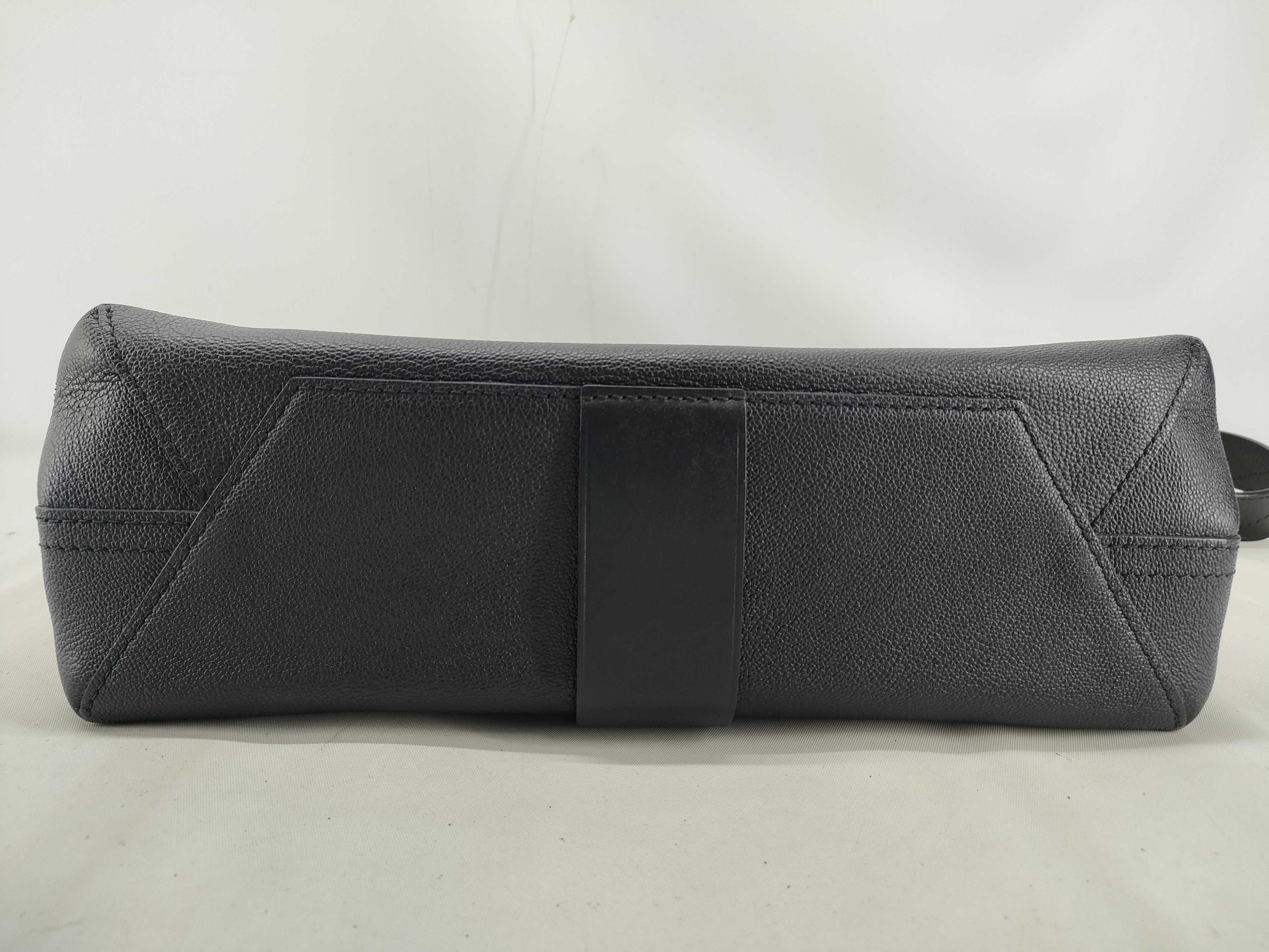 Very One-Handle Bag M51989 Handbag — view 3
