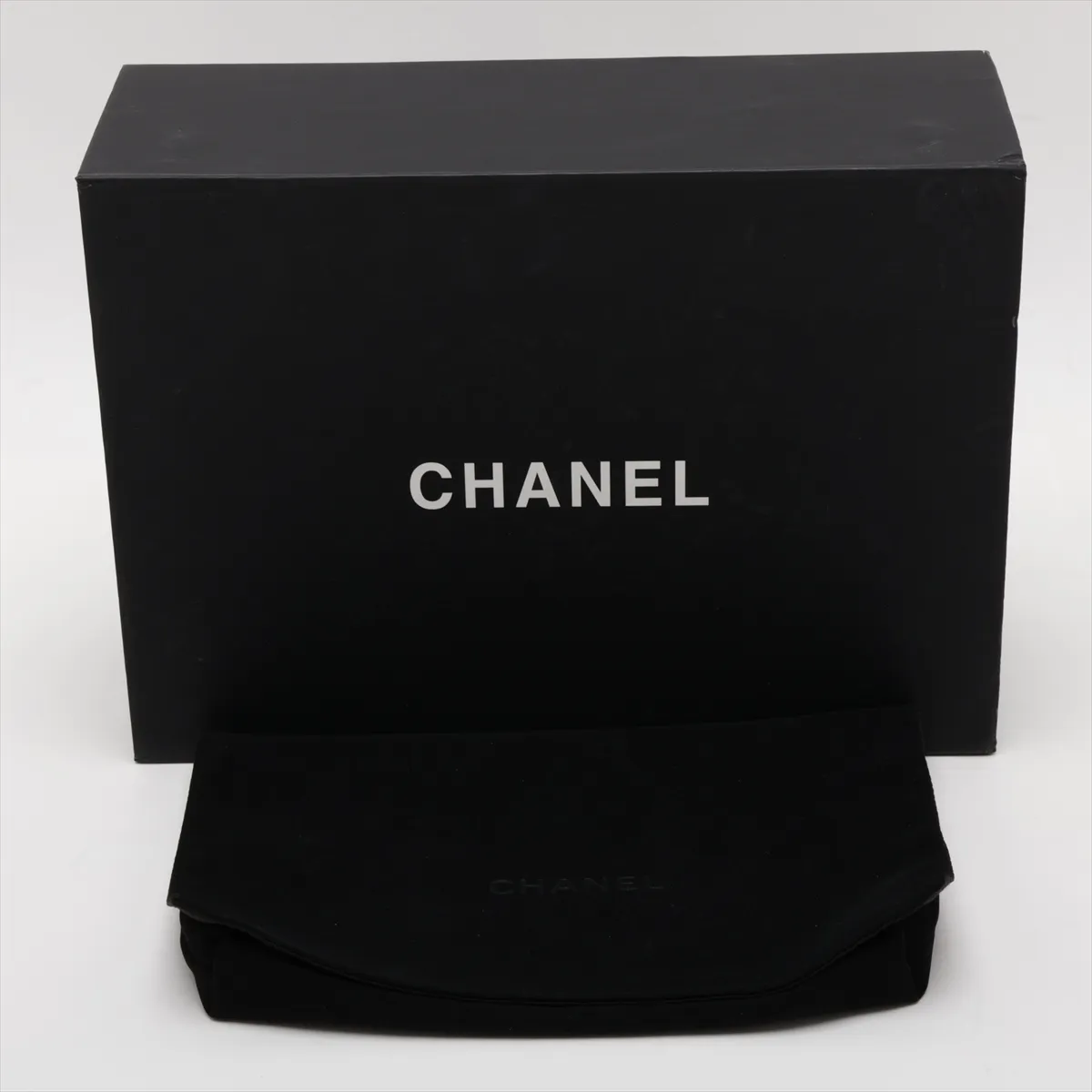 Matelassé Lambskin Chain Wallet, Black with Gold Hardware, AXJ7H8JE, Random Plate — view 12