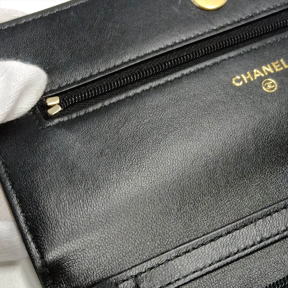 Matelassé Lambskin Chain Wallet, Black with Gold Hardware, AXJ7H8JE, Random Plate — view 13