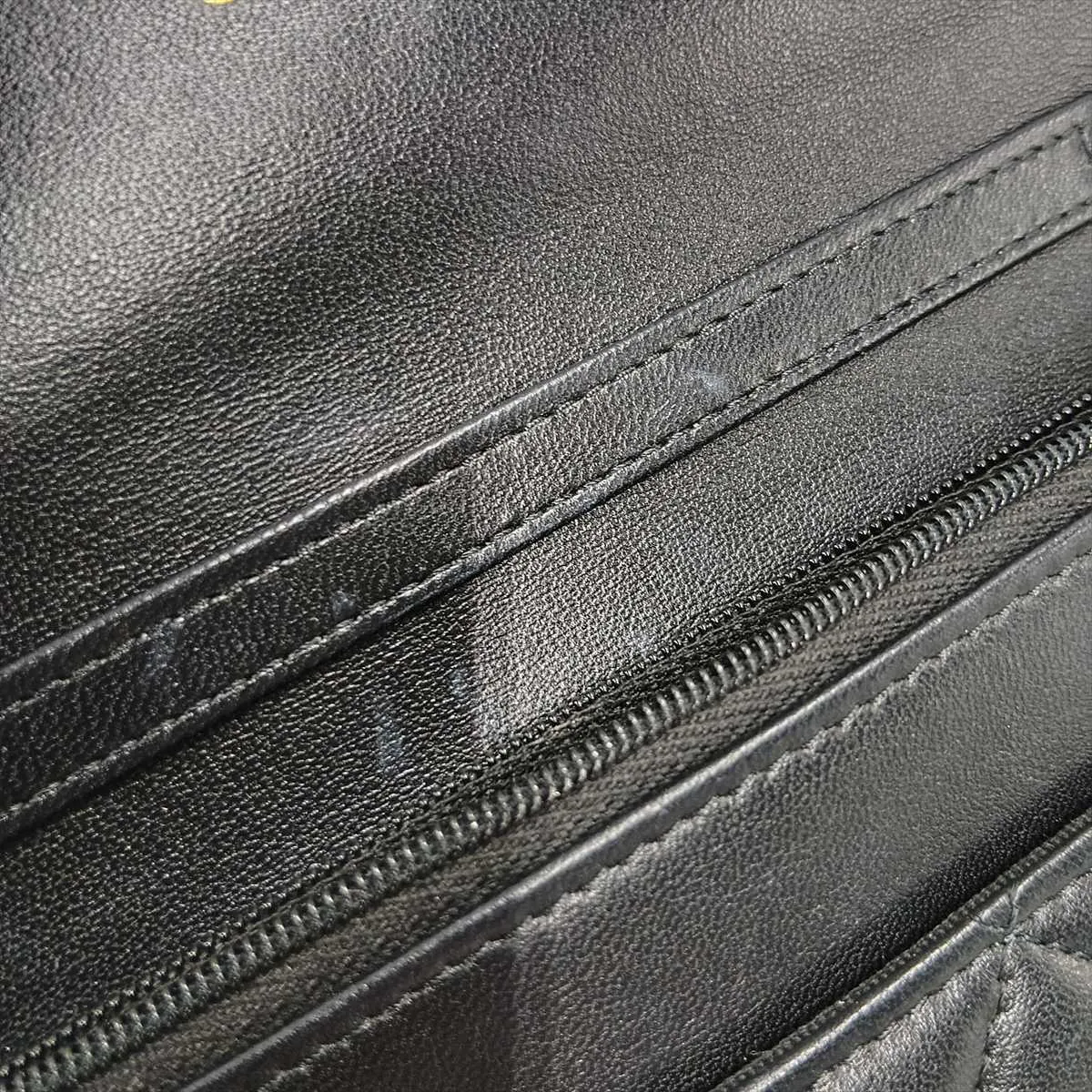 Matelassé Lambskin Chain Wallet, Black with Gold Hardware, AXJ7H8JE, Random Plate — view 15
