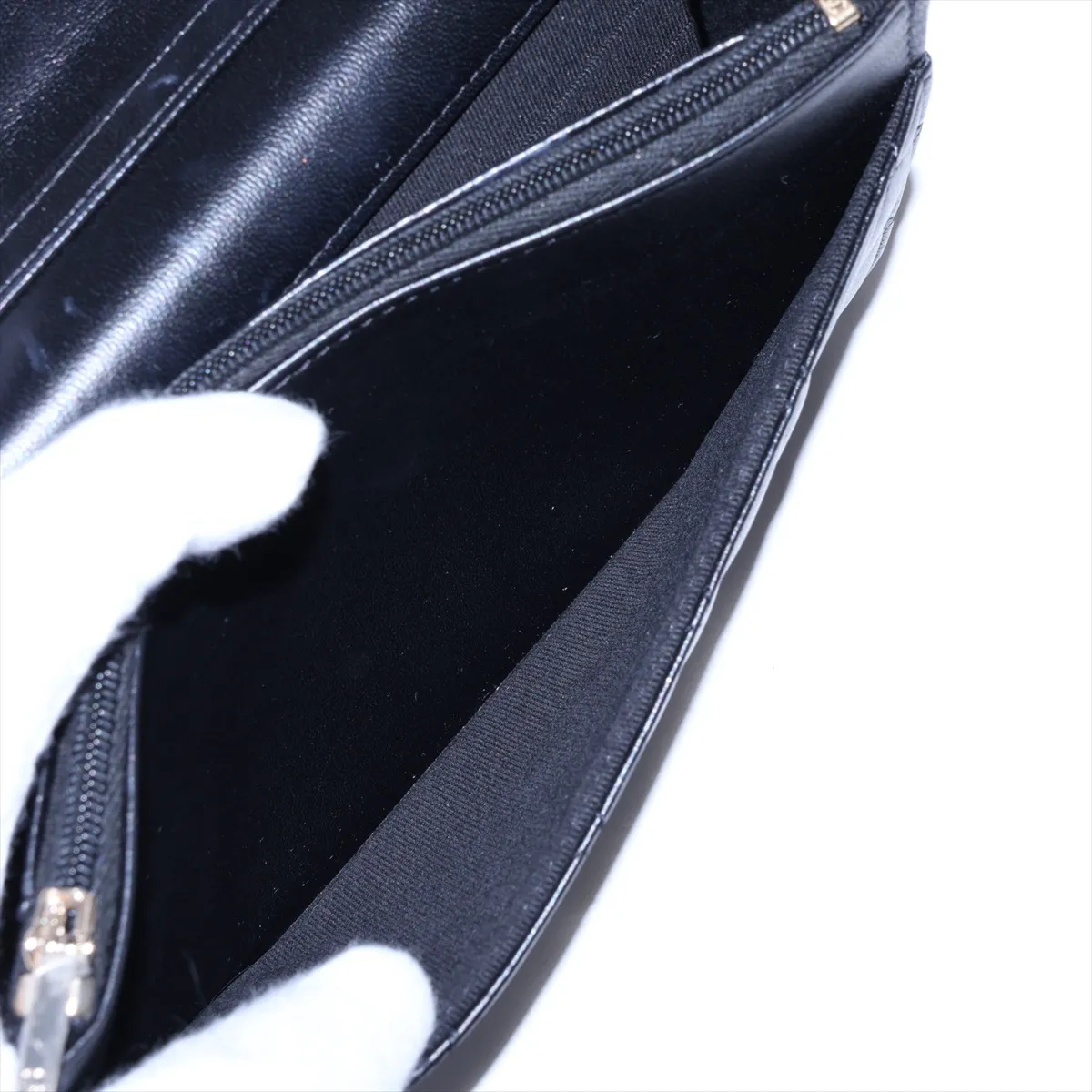 Matelassé Lambskin Chain Wallet, Black with Gold Hardware, AXJ7H8JE, Random Plate — view 9