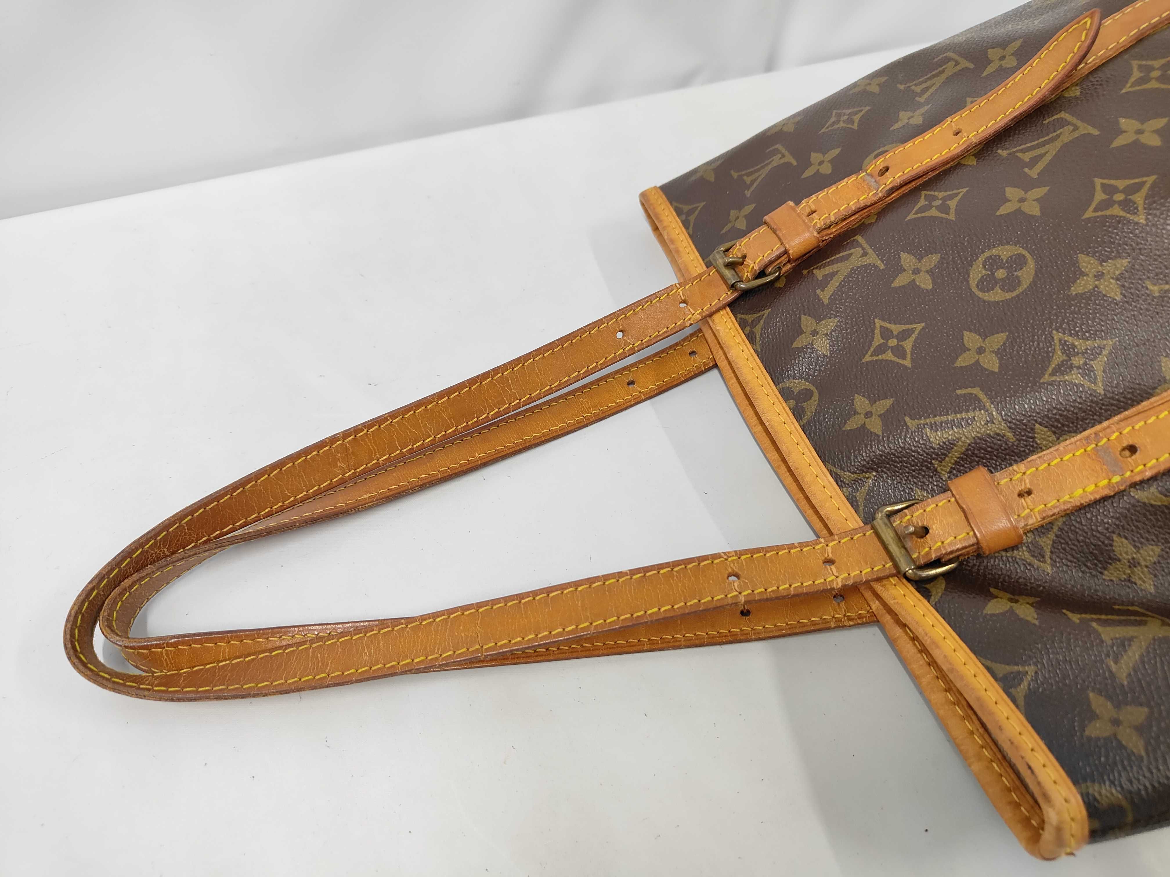 M42236 Monogram Bucket GM Tote Bag — view 5