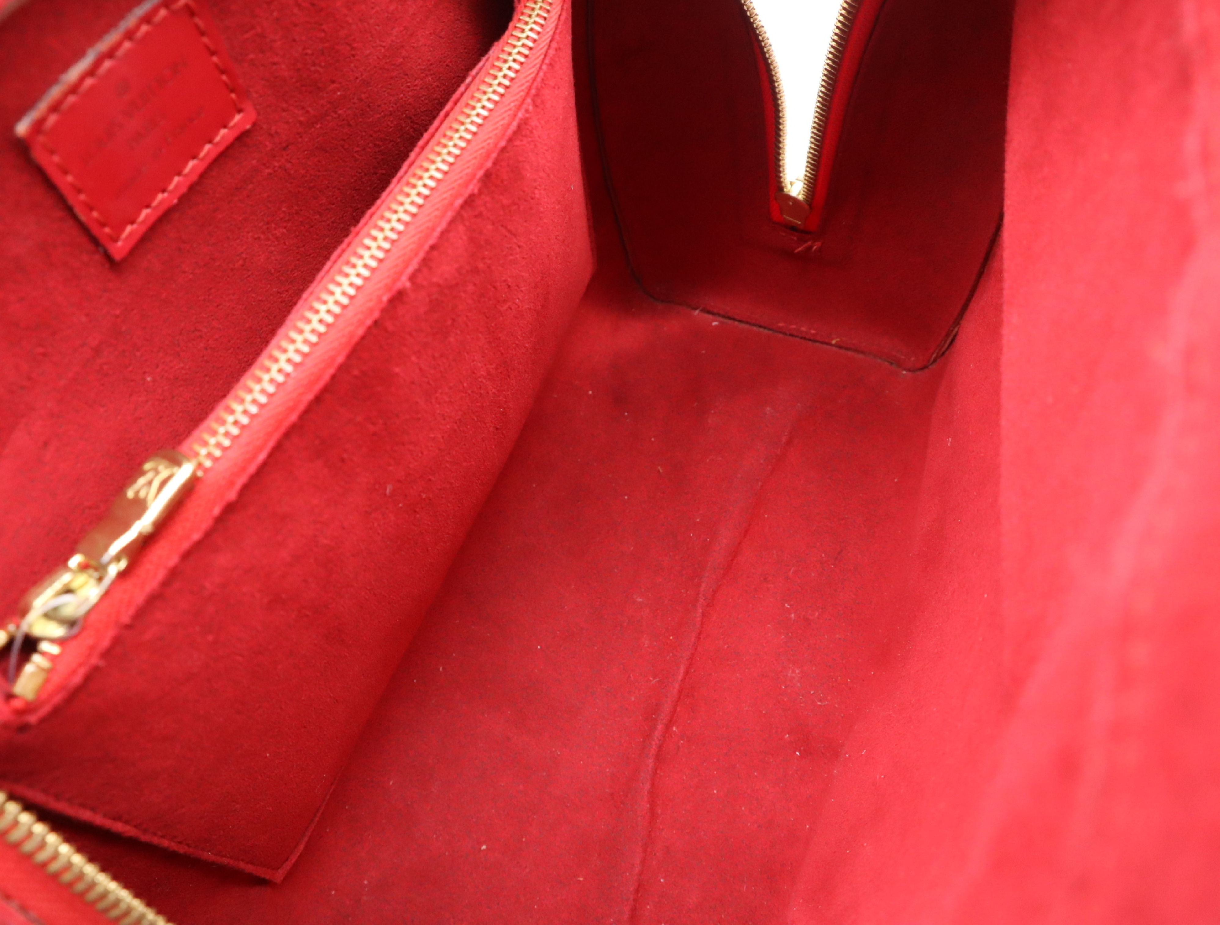 M52057 Epi Pont Neuf Castilian Red Handbag — view 12