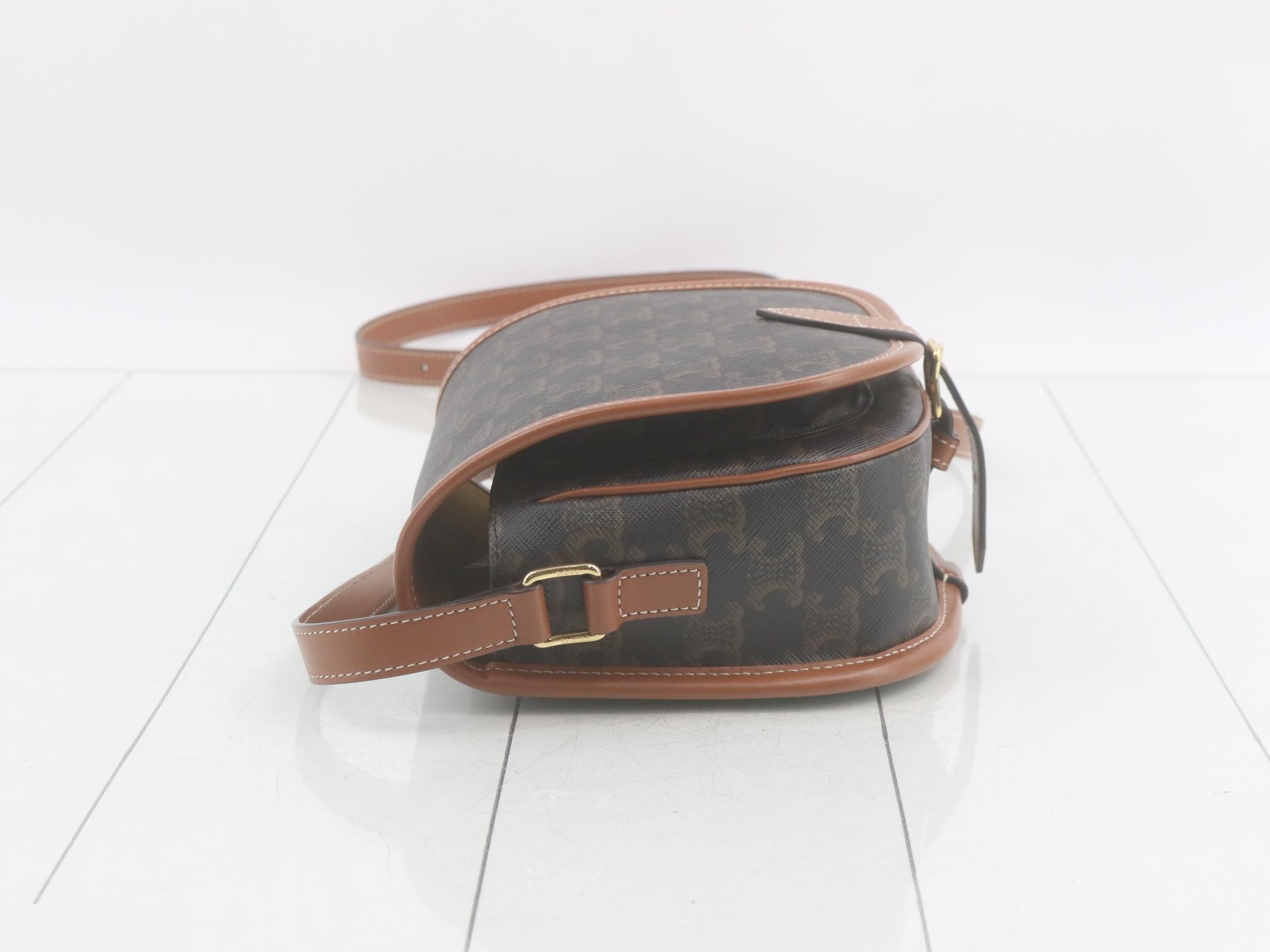 Triomphe Shoulder Bag — view 4