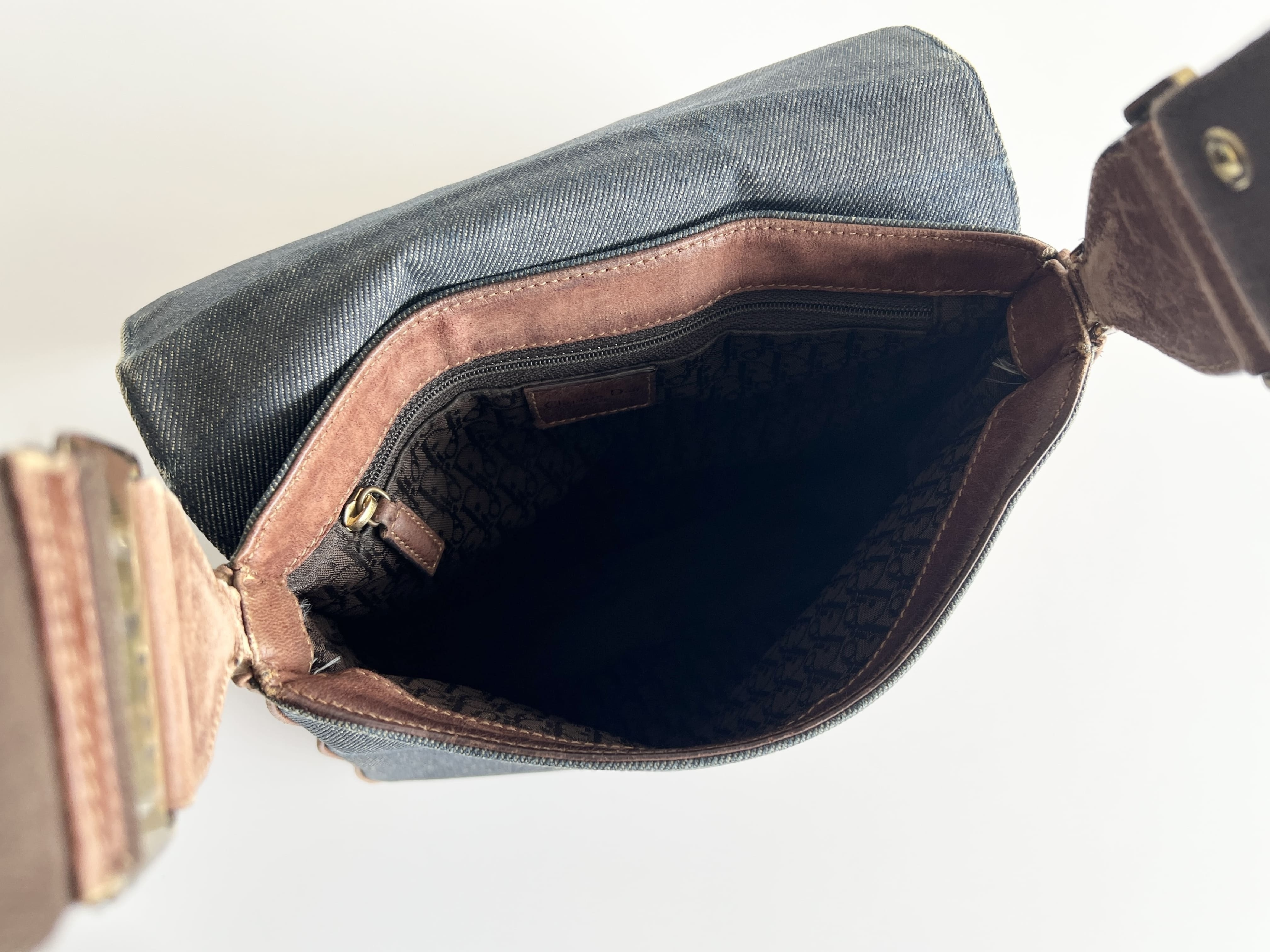 Christian Street Chic Denim Leather Shoulder Bag One-Shoulder Bag * Shoulder Bag — view 4