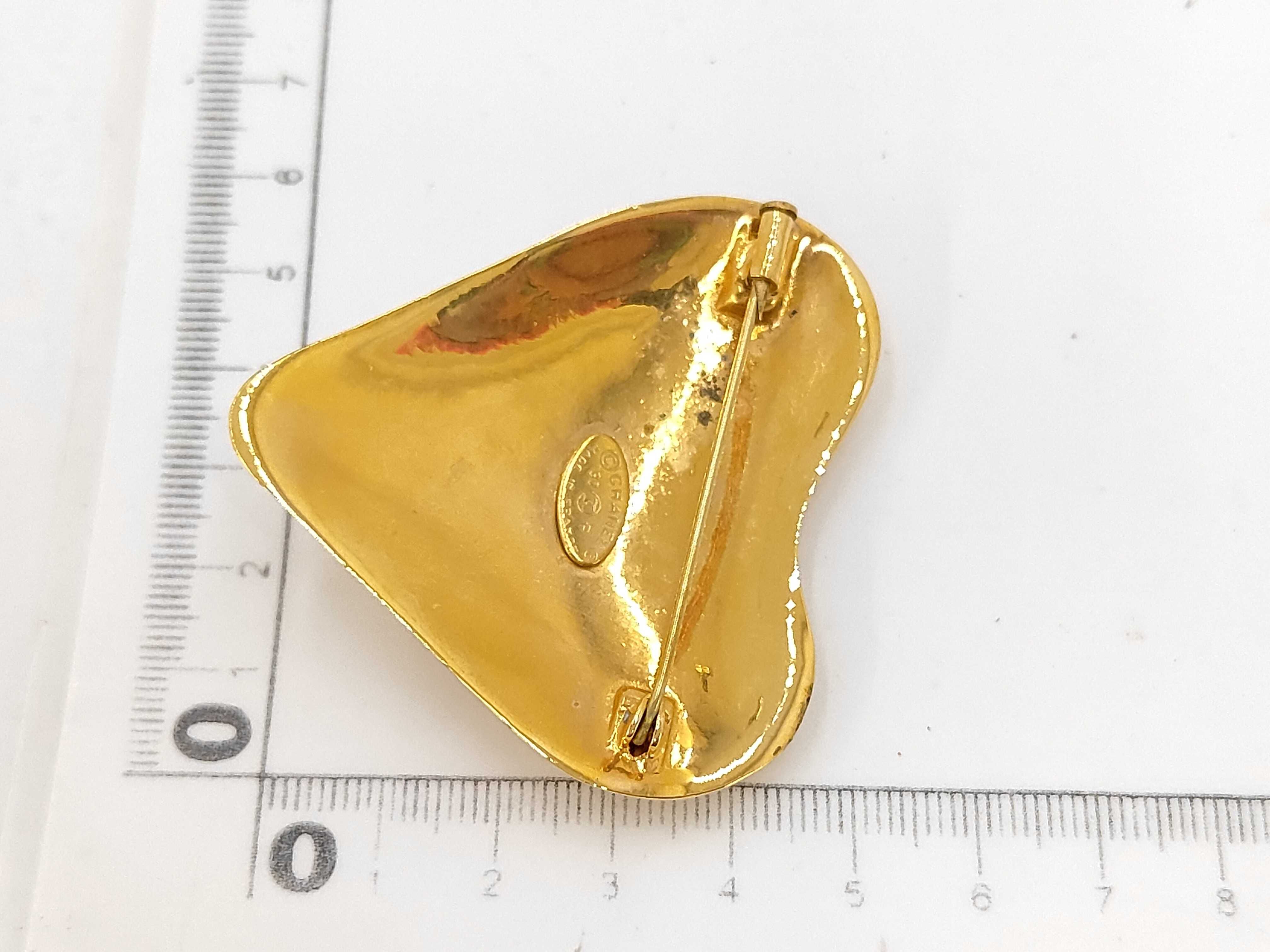 brooch / brooch — view 6