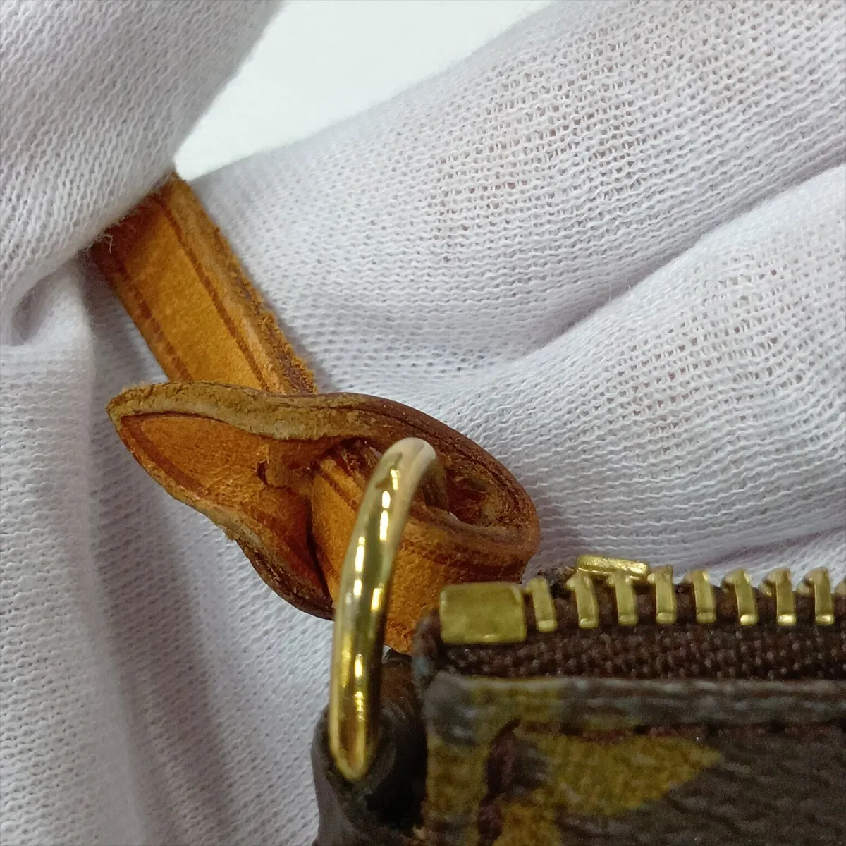 Monogram Graffiti Pochette Accessoires M92193 AR0051 Brown — view 13