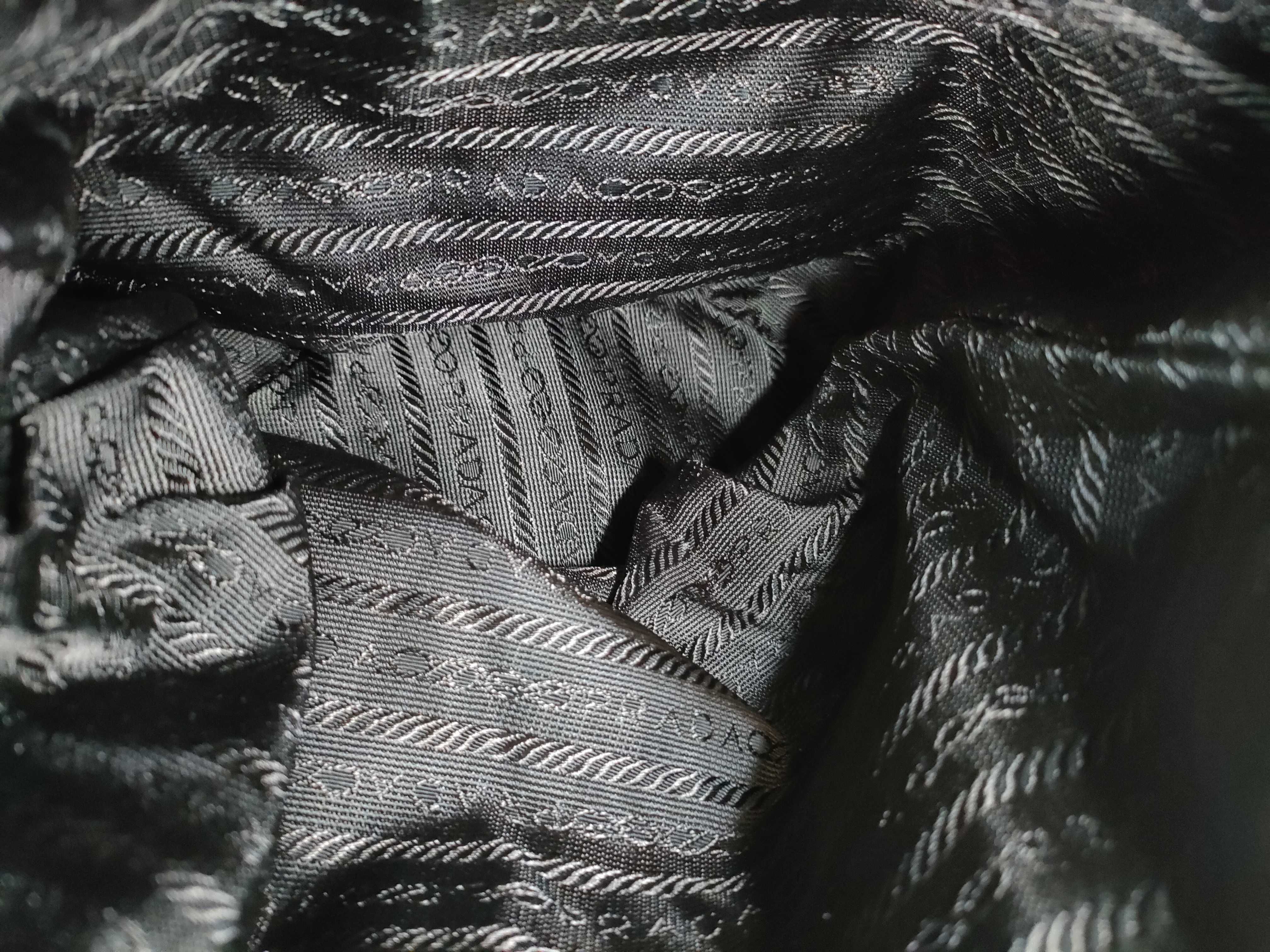 shoulder bag (as intended) — view 9