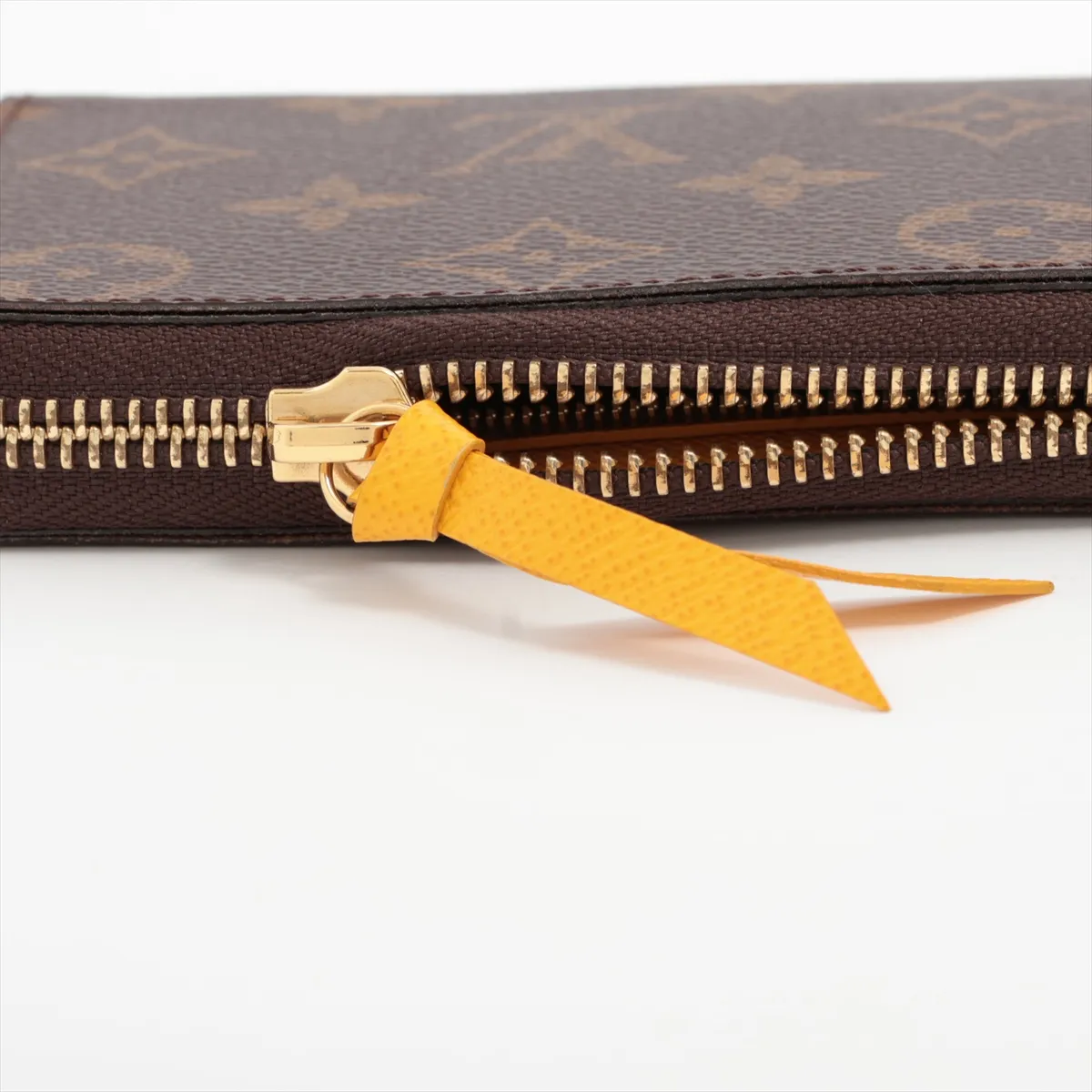 Monogram Portefeuille Clemence M60744 SP0185 Mimosa Round Zip Wallet — view 8