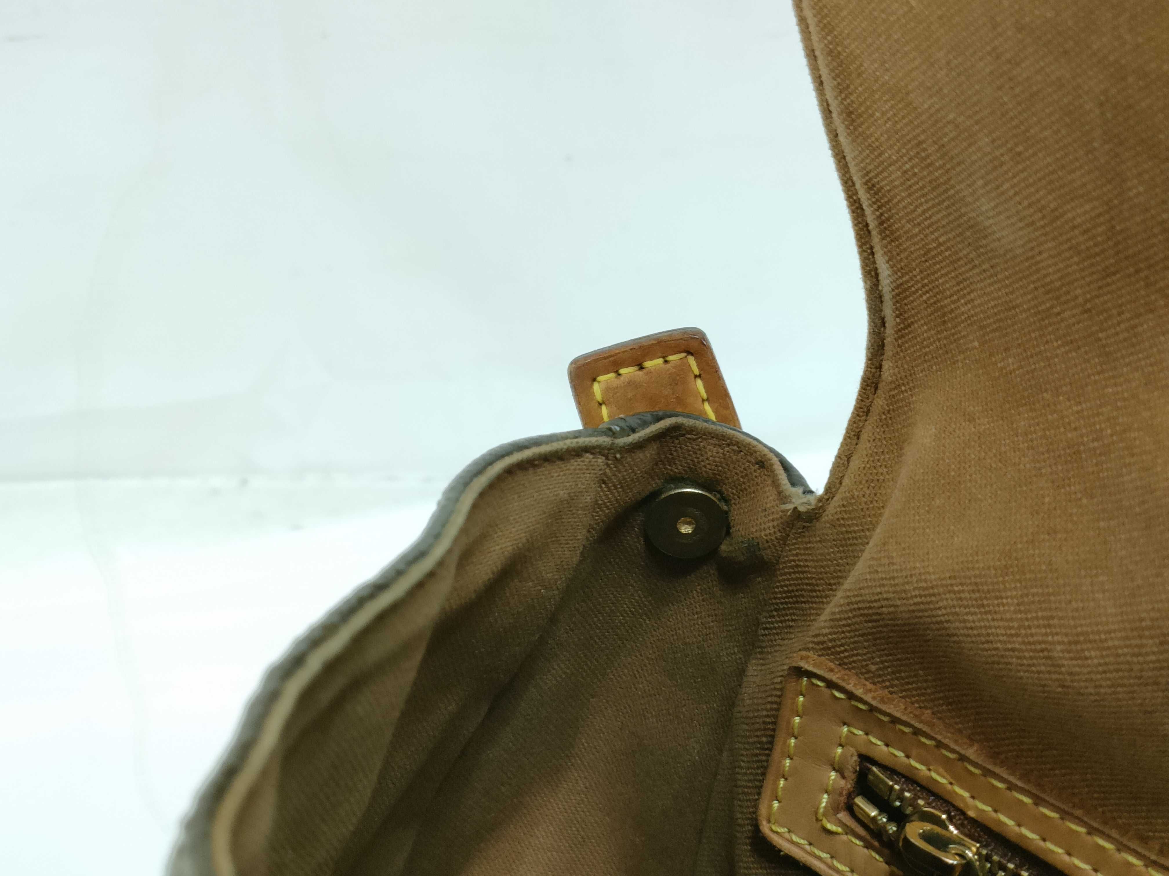 Monogram Louis Vuitton Monogram Mini Looping M51147 Handbag — view 13