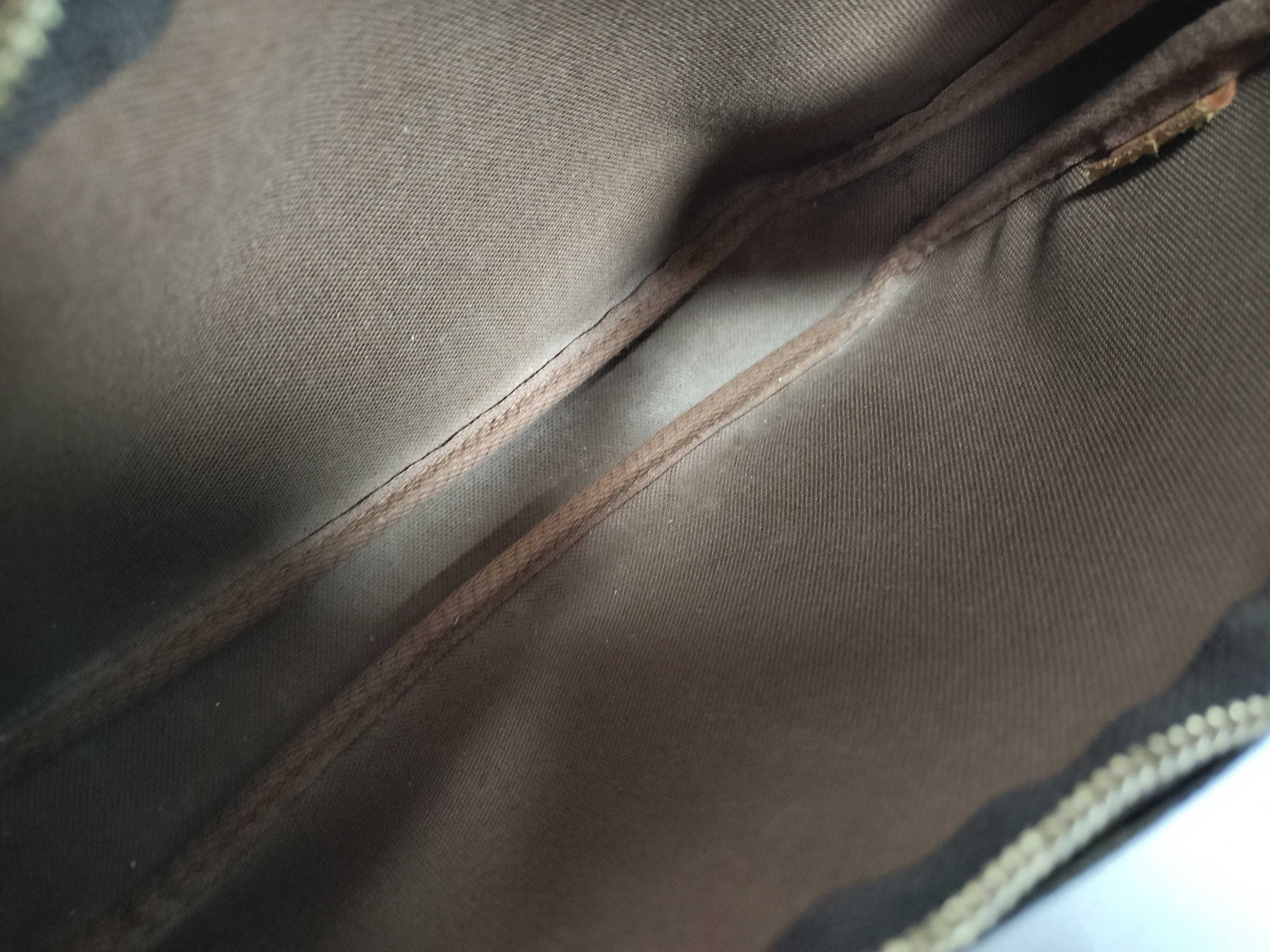 Monogram Louis Vuitton Accessoires Pouch — view 11