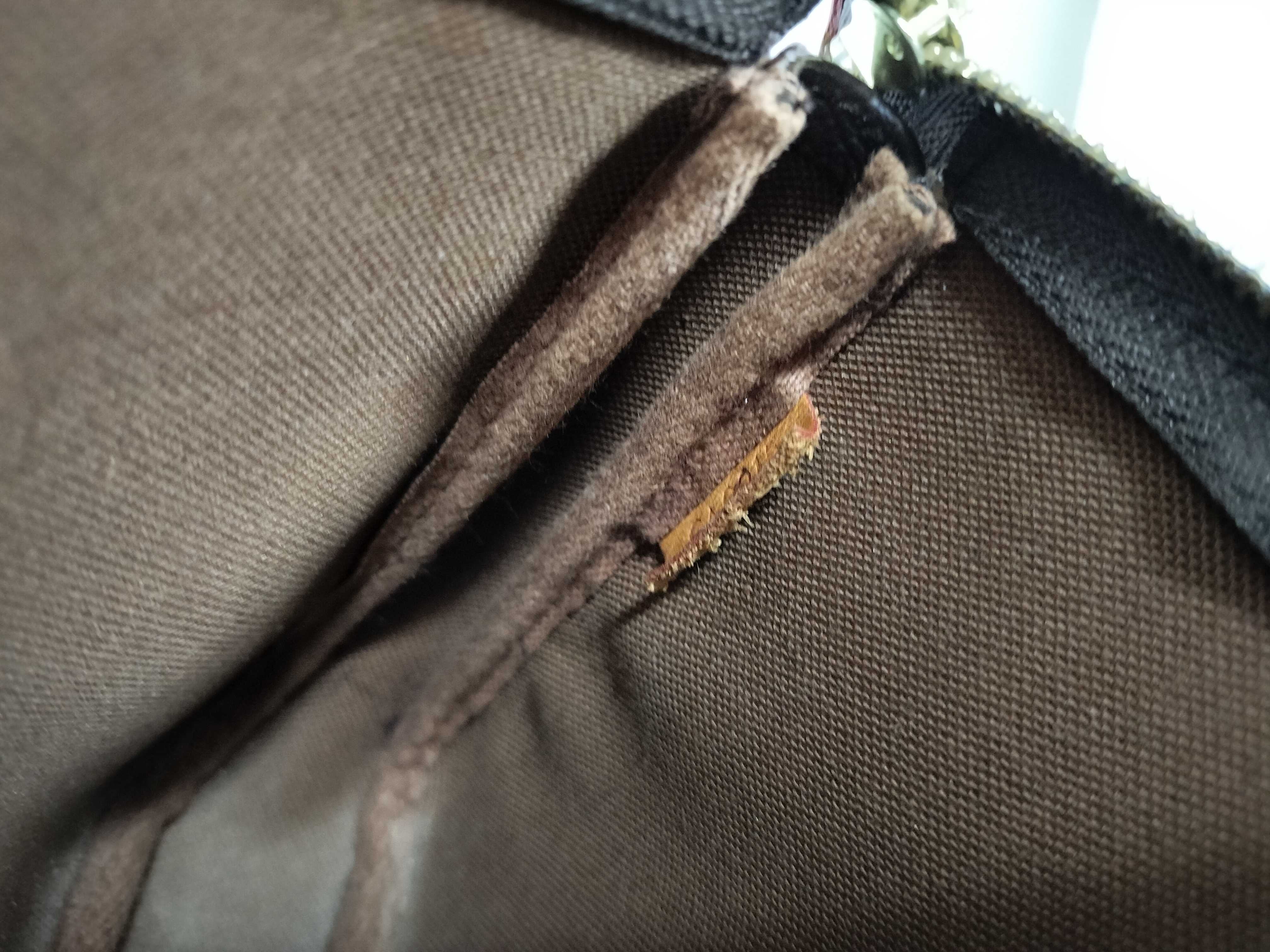 Monogram Louis Vuitton Accessoires Pouch — view 12