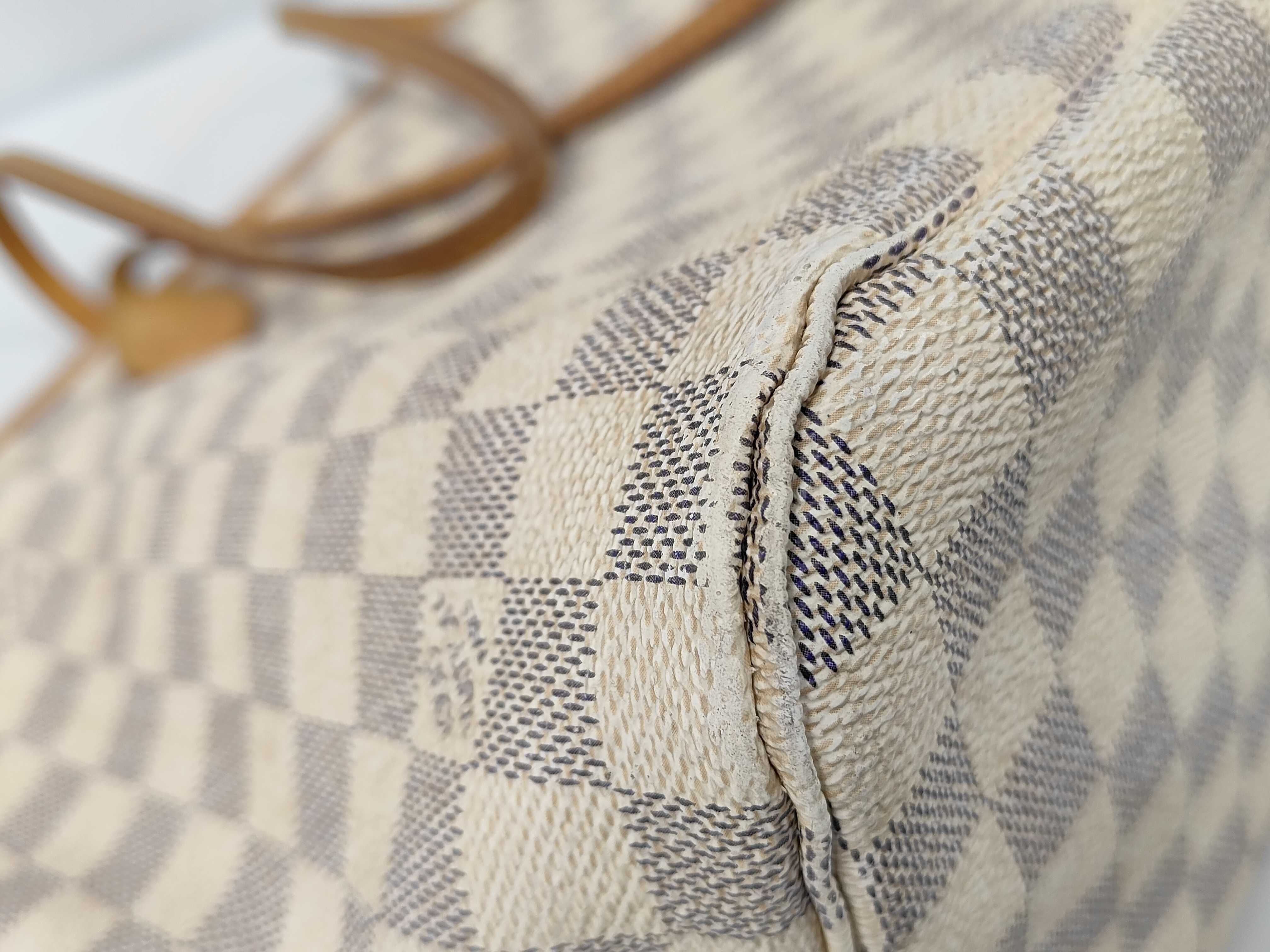 Damier Azur Neverfull MM Tote Shoulder Tote Bag — view 4
