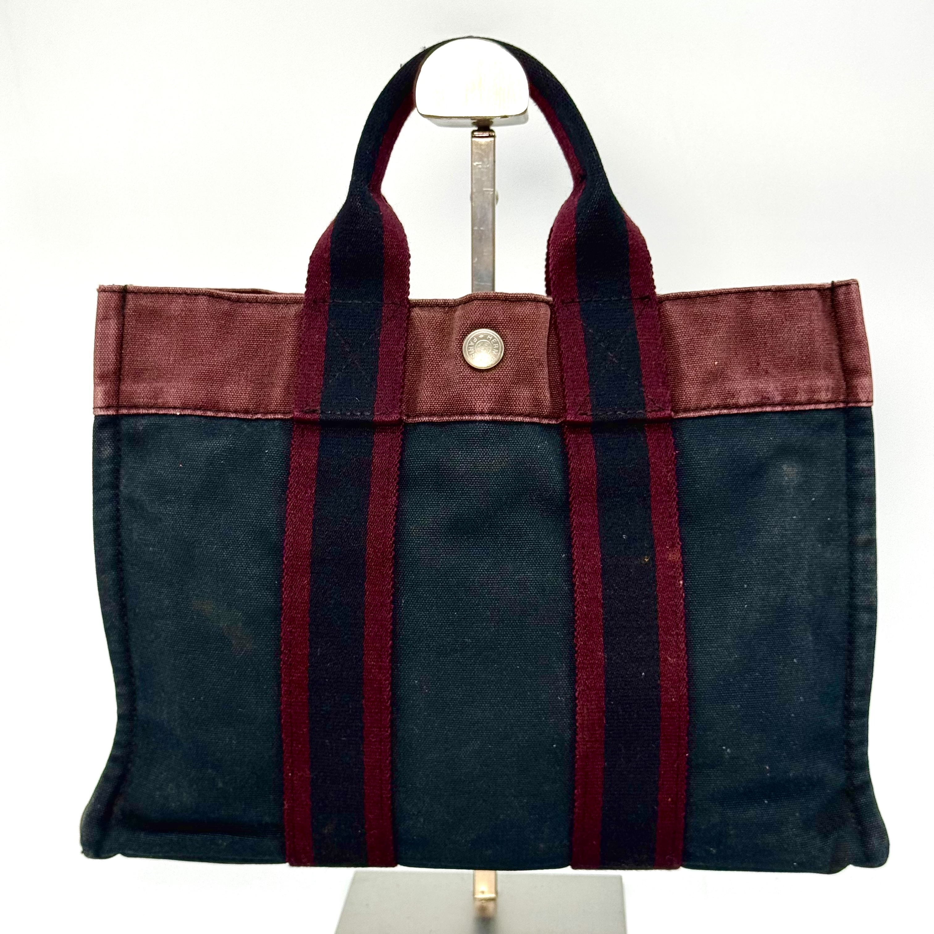 Fourre-Tout PM Handbag 2260006016704 Handbag