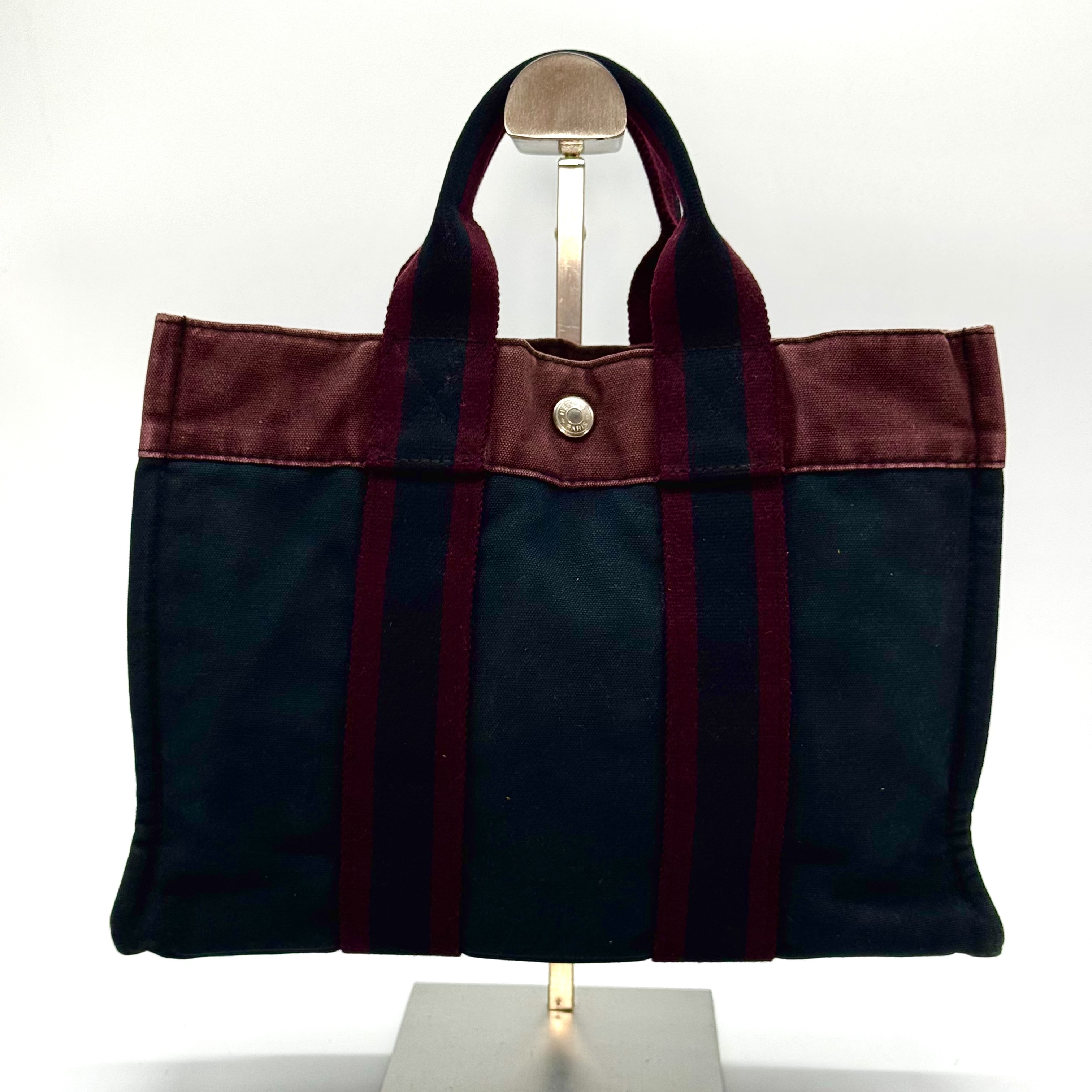 Fourre-Tout PM Handbag 2260006016704 Handbag — view 2
