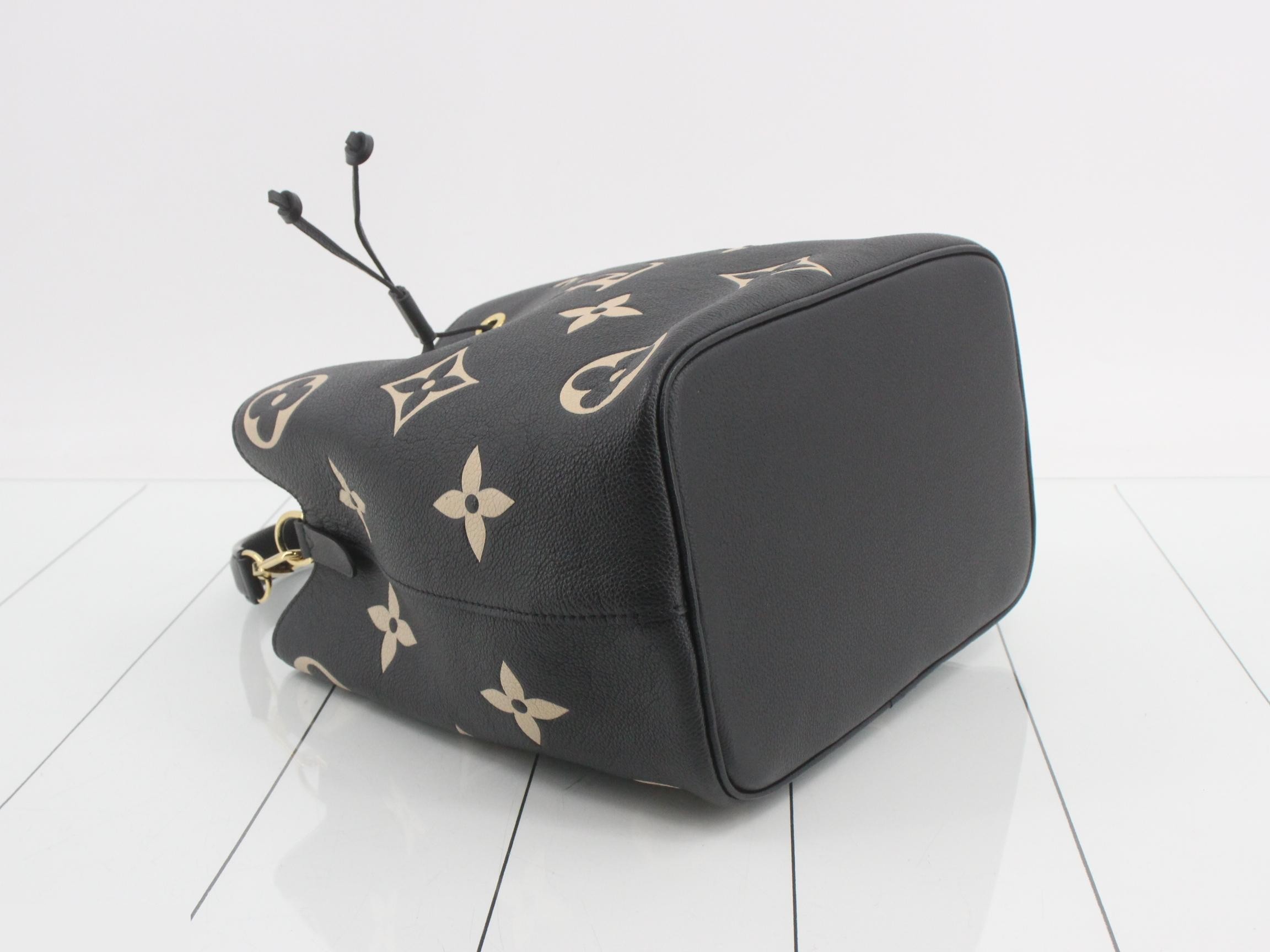 Bicolor Monogram Empreinte NeoNoe MM Handbag — view 5