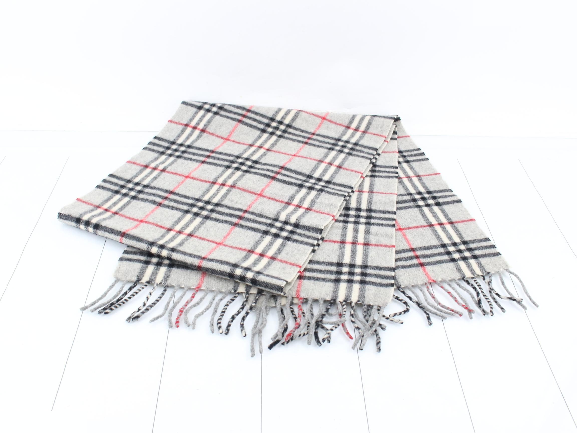 Other lines: Small items, accessories, and scarves — view 3