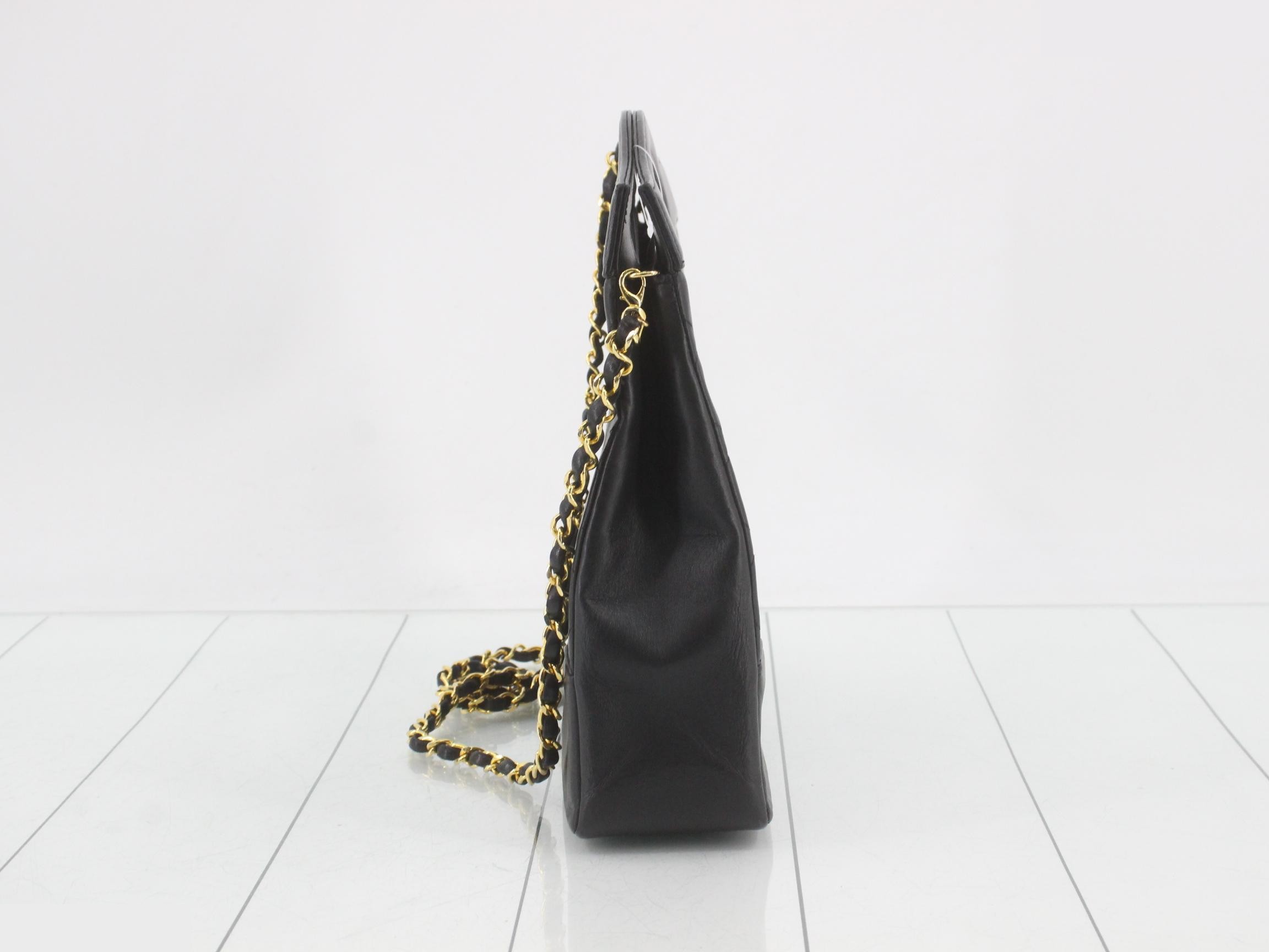 Matelassé (bag) - Shoulder bag — view 3