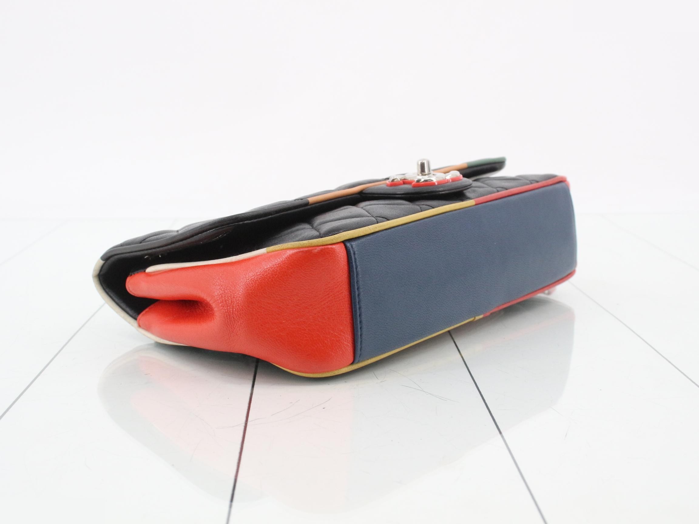 Matelassé (bag) - Shoulder bag — view 5