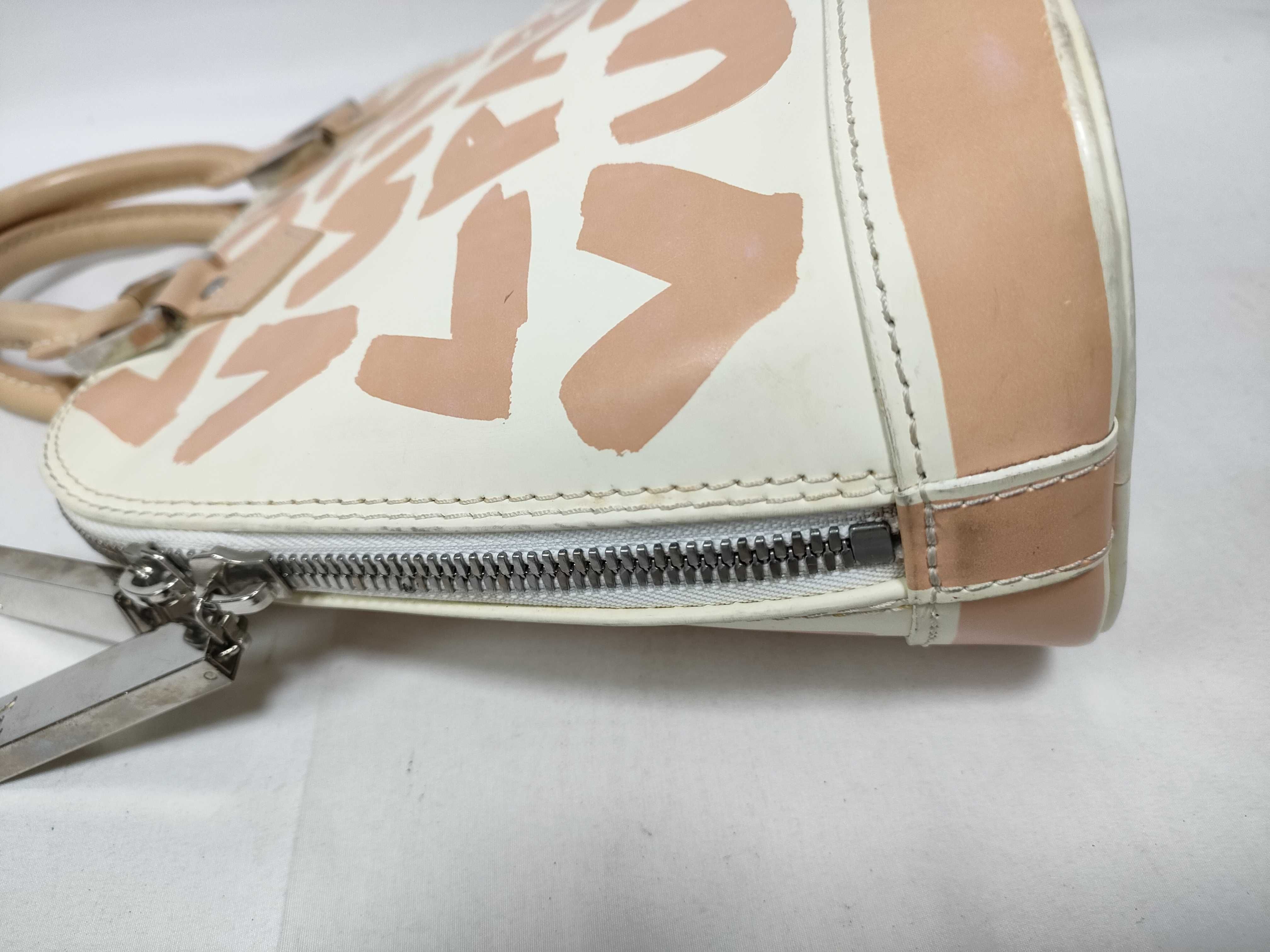 ID- Cow Skin Graffiti Alma MM M92180 white x orange BA0051 handbag — view 7