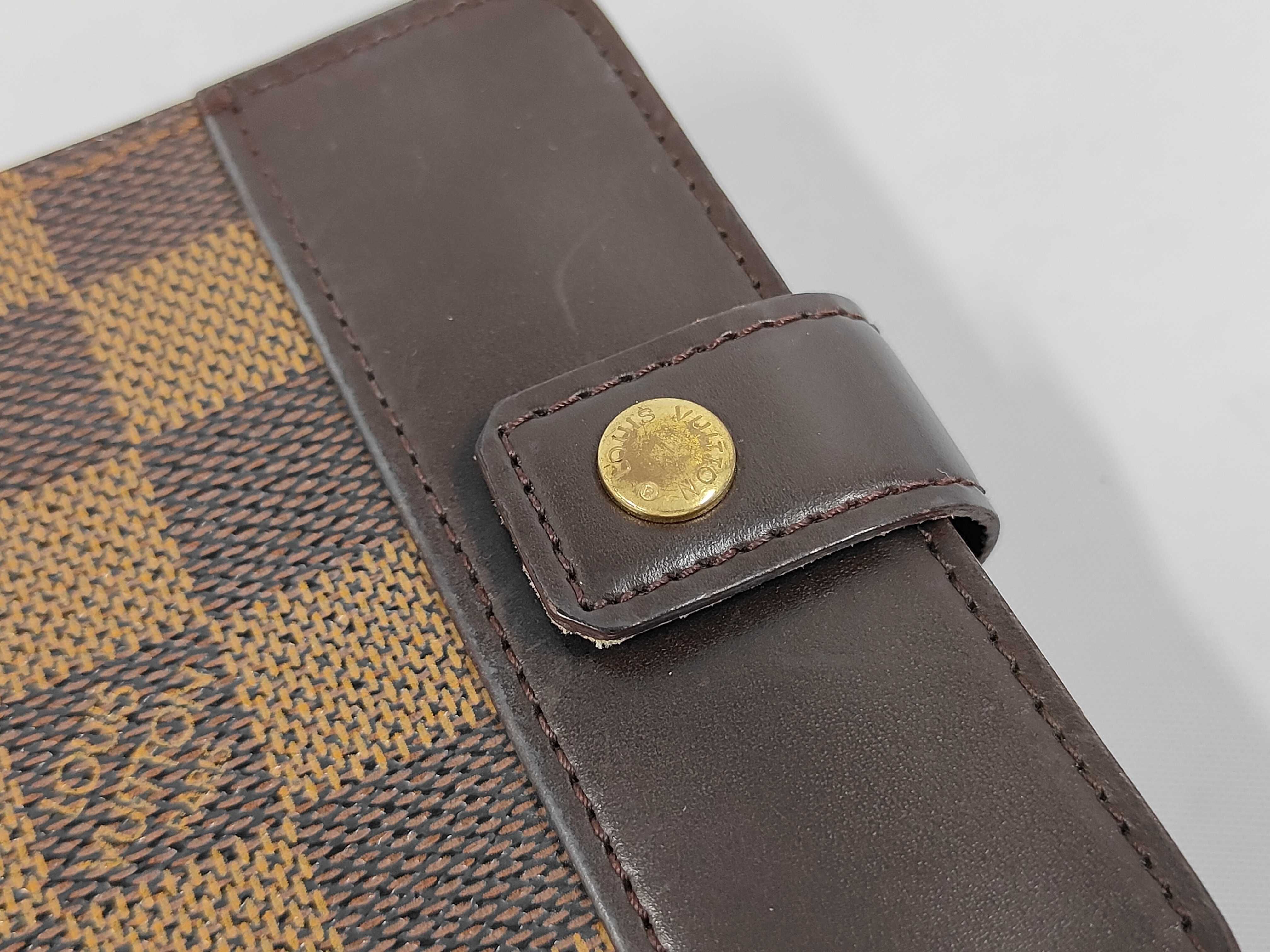 wallet — view 5