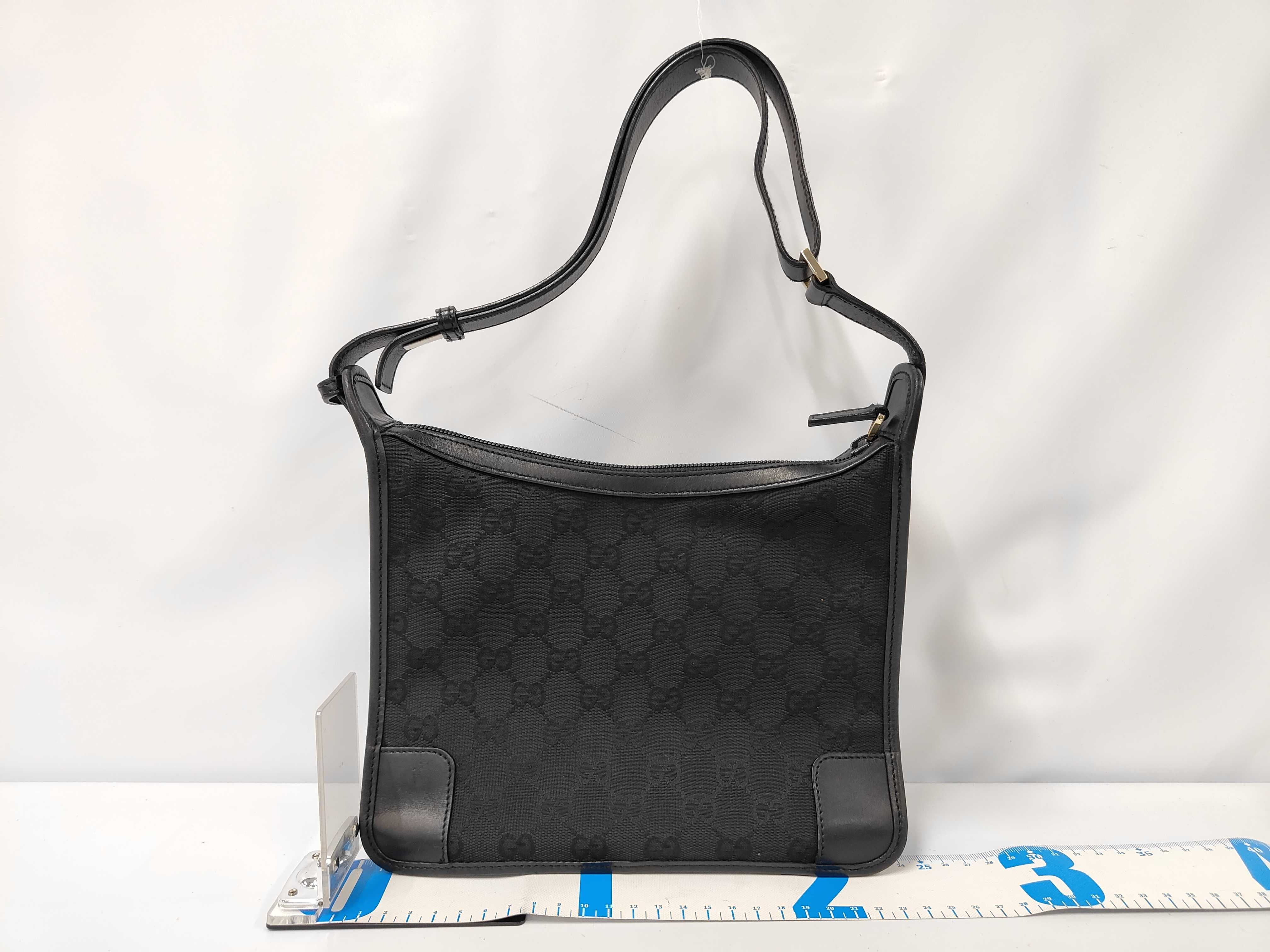 GG Canvas Shoulder Bag — view 2