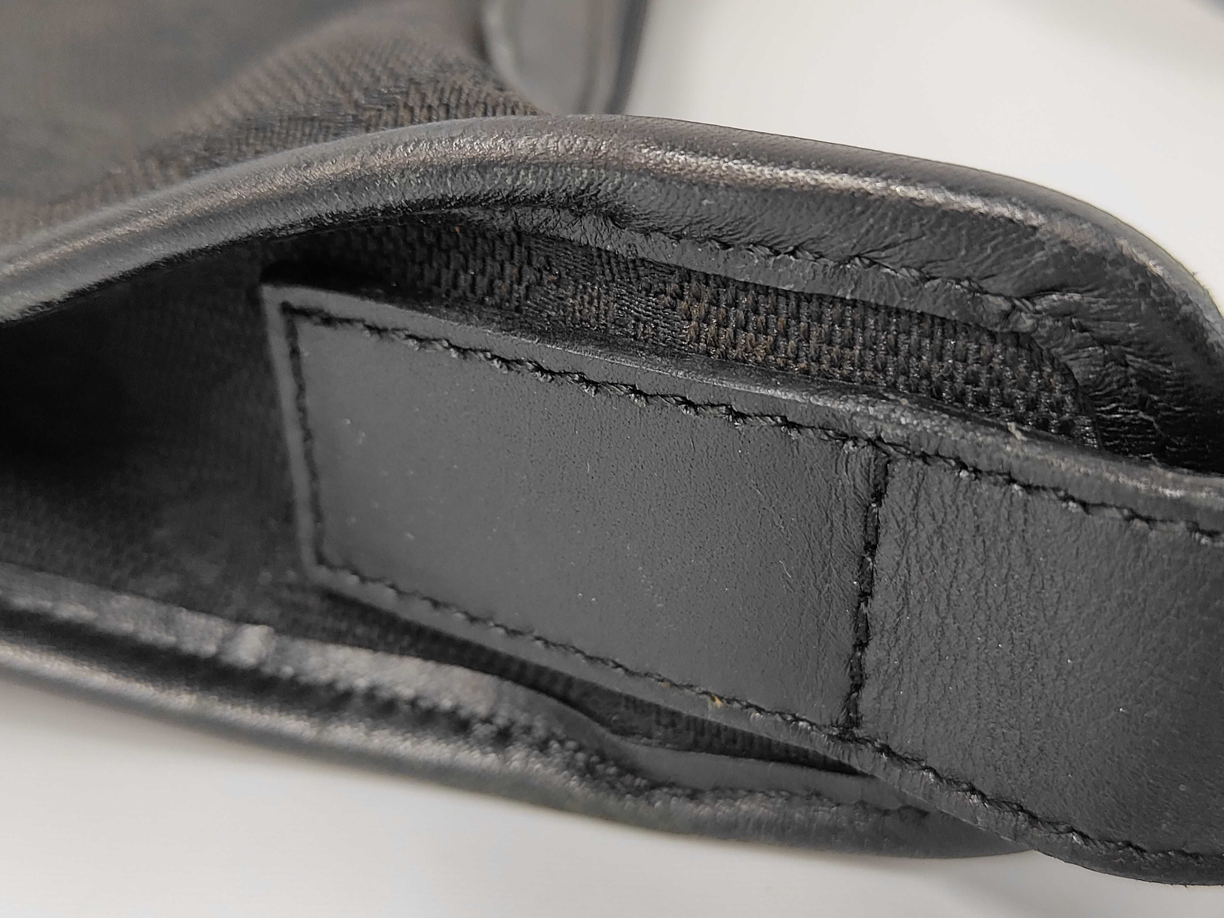 GG Canvas Shoulder Bag — view 7