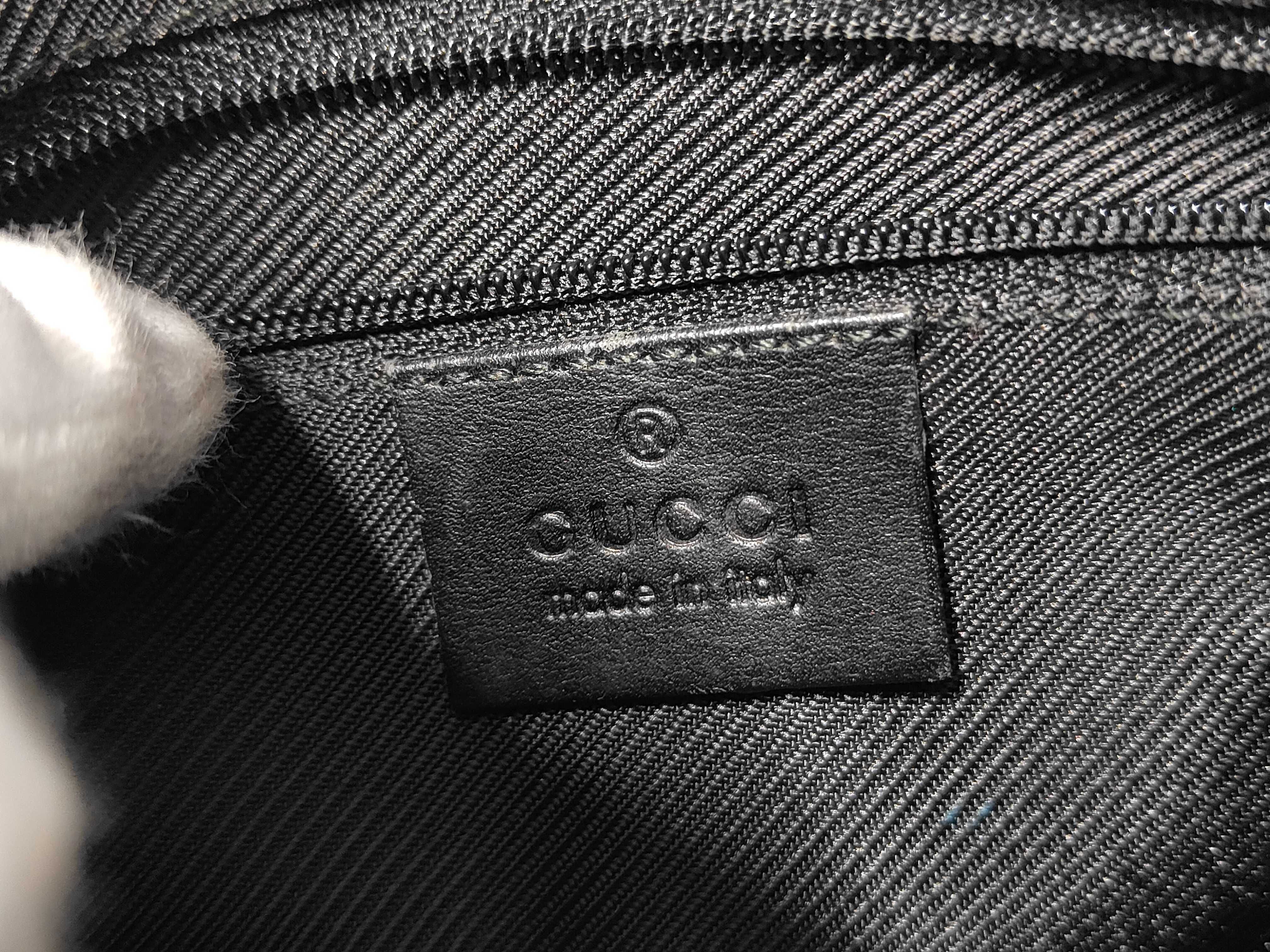 GG Canvas Shoulder Bag — view 10