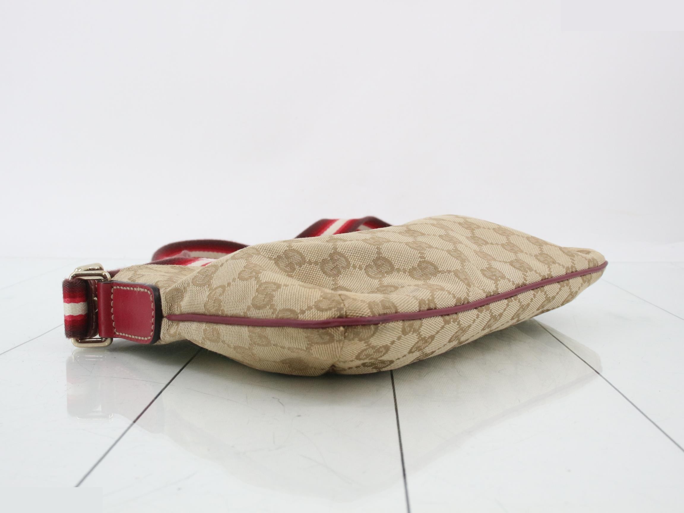 canvas shoulder bag, red, 189749, 001998 — view 5