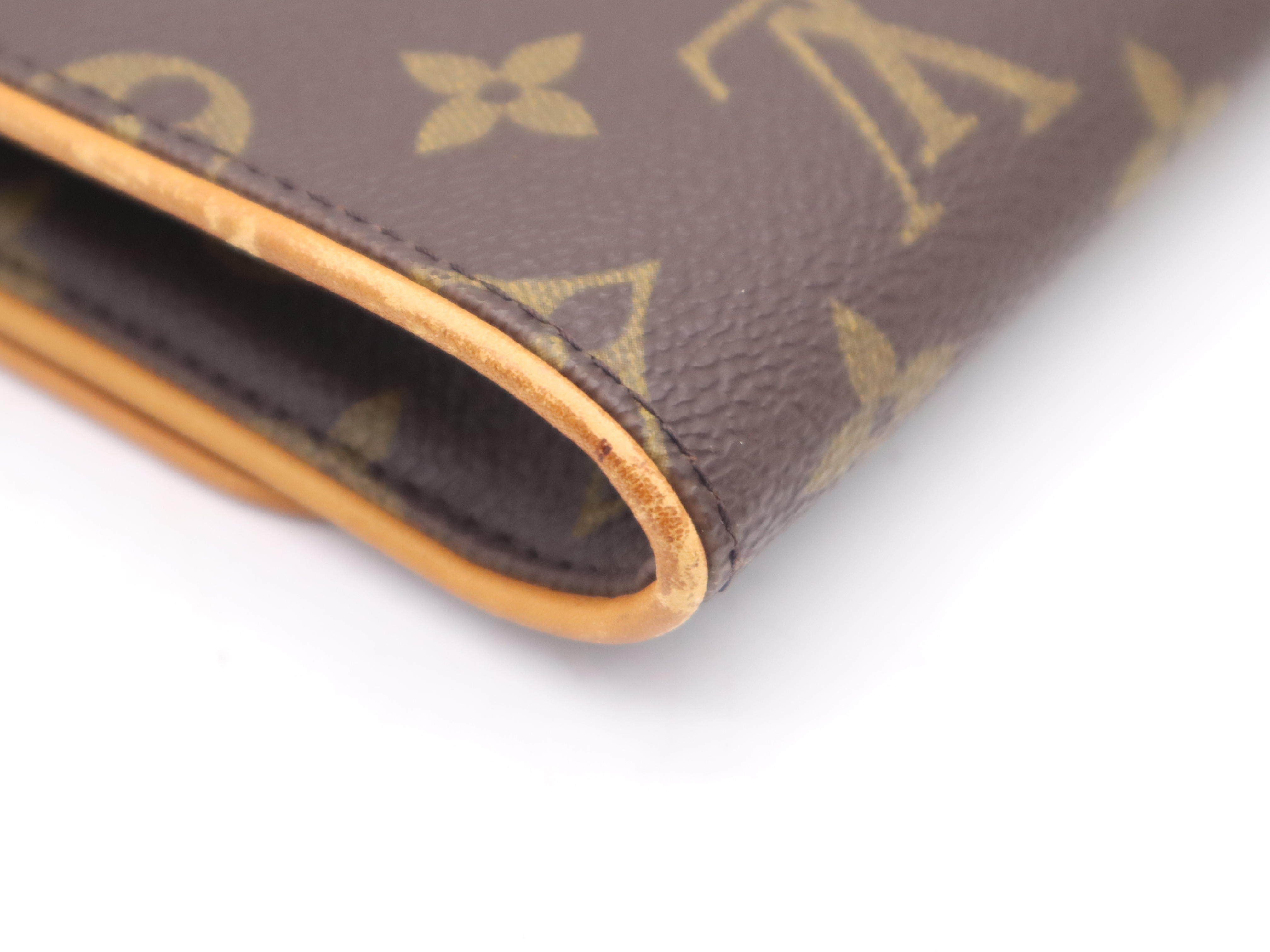 M51852 Monogram Pochette Twin GM Shoulder Bag with Shoulder Strap — view 9