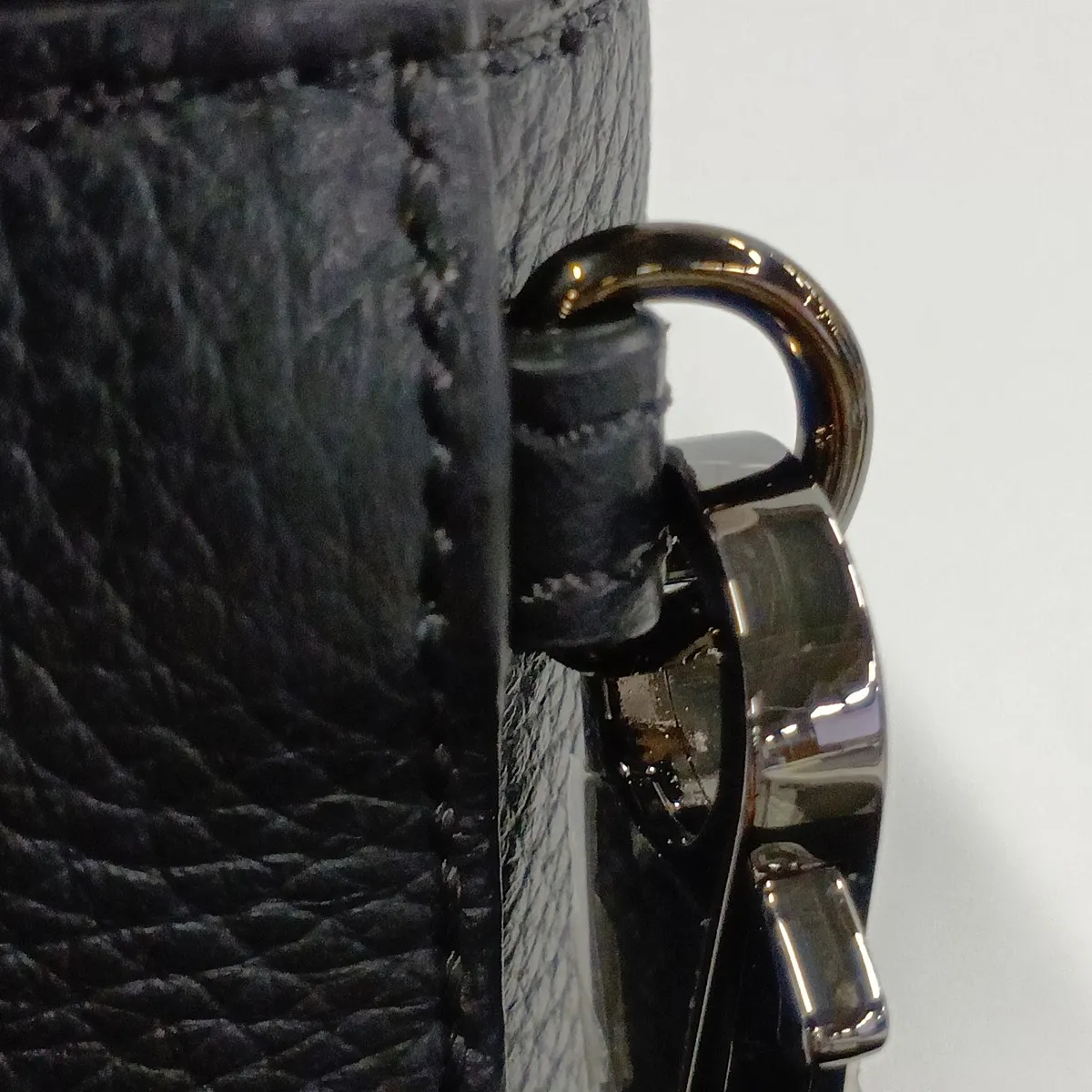 Kipi Pouch Leather 2-Way Vanity Bag Black — view 13
