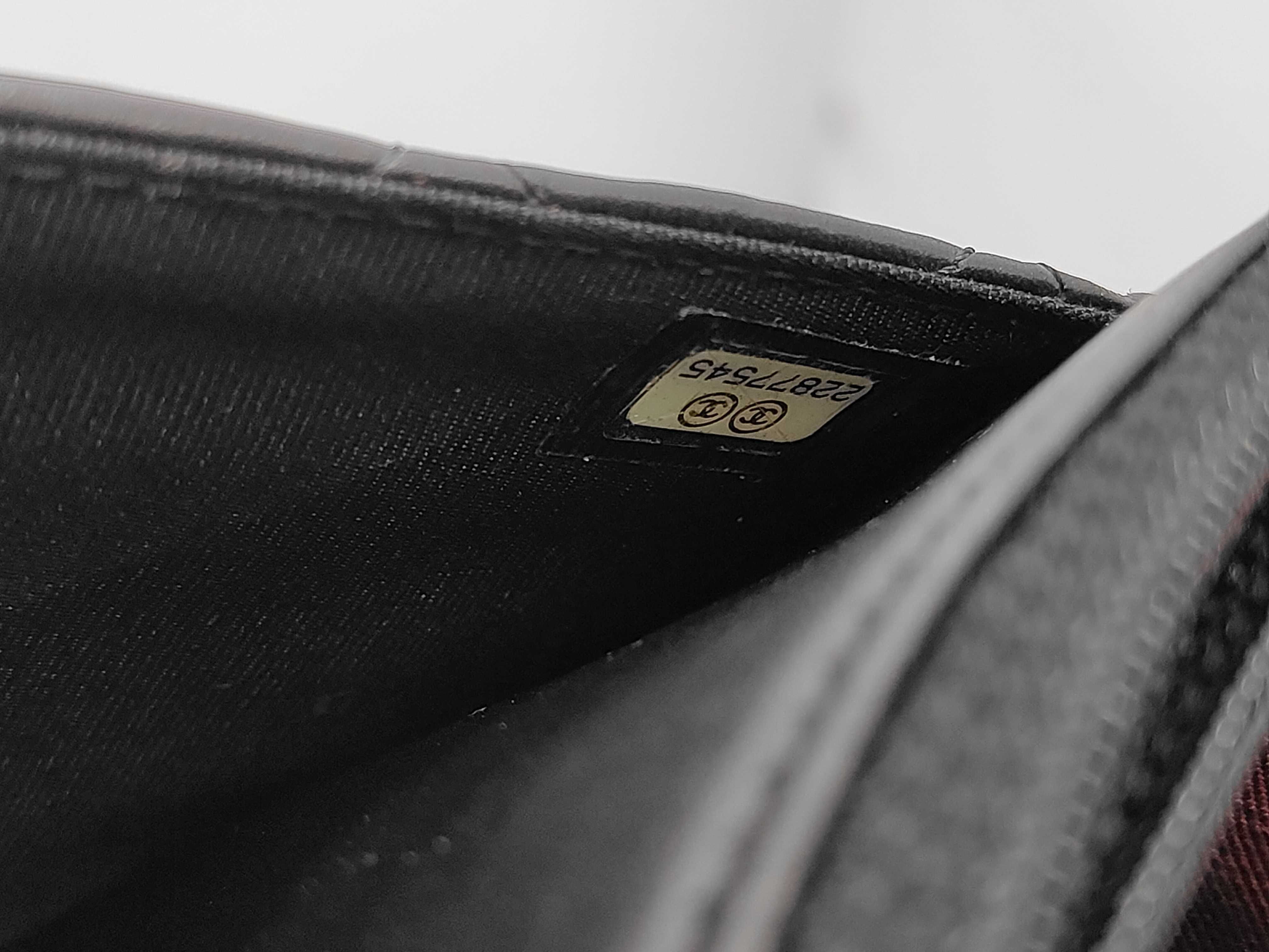 Matelassé Chain Wallet Shoulder Bag — view 11